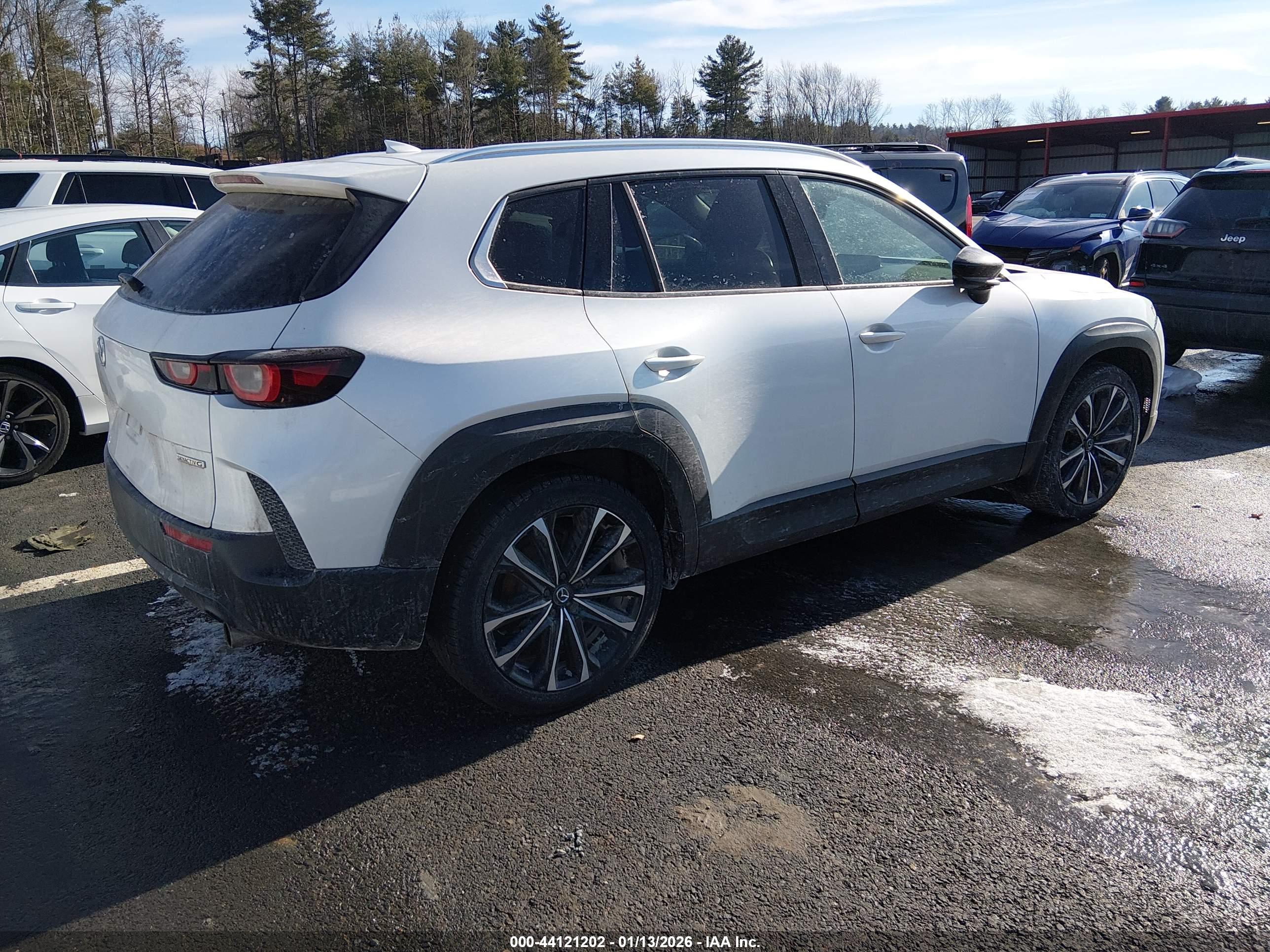 MAZDA CX-50 image 4