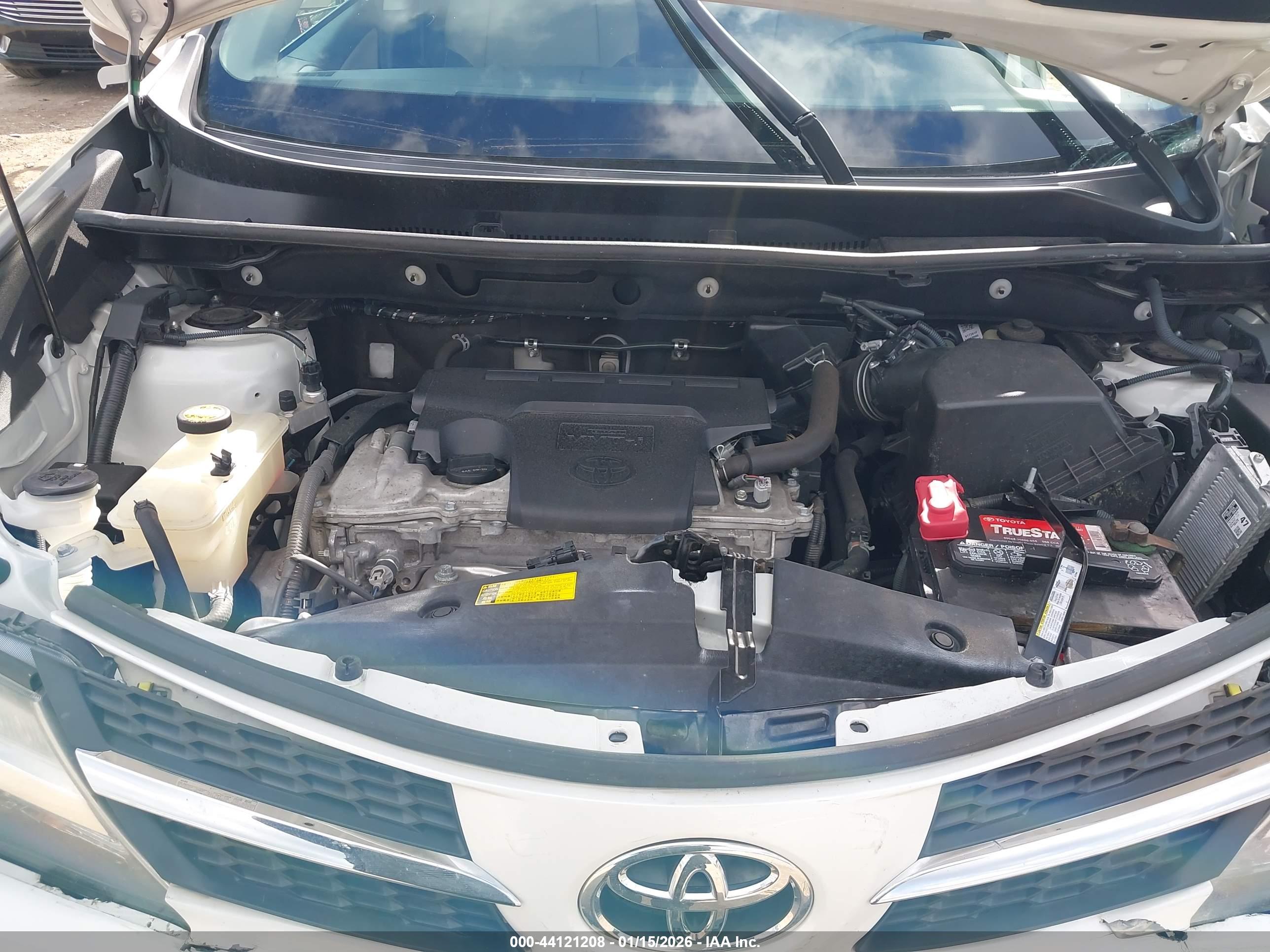 TOYOTA RAV4 image 10
