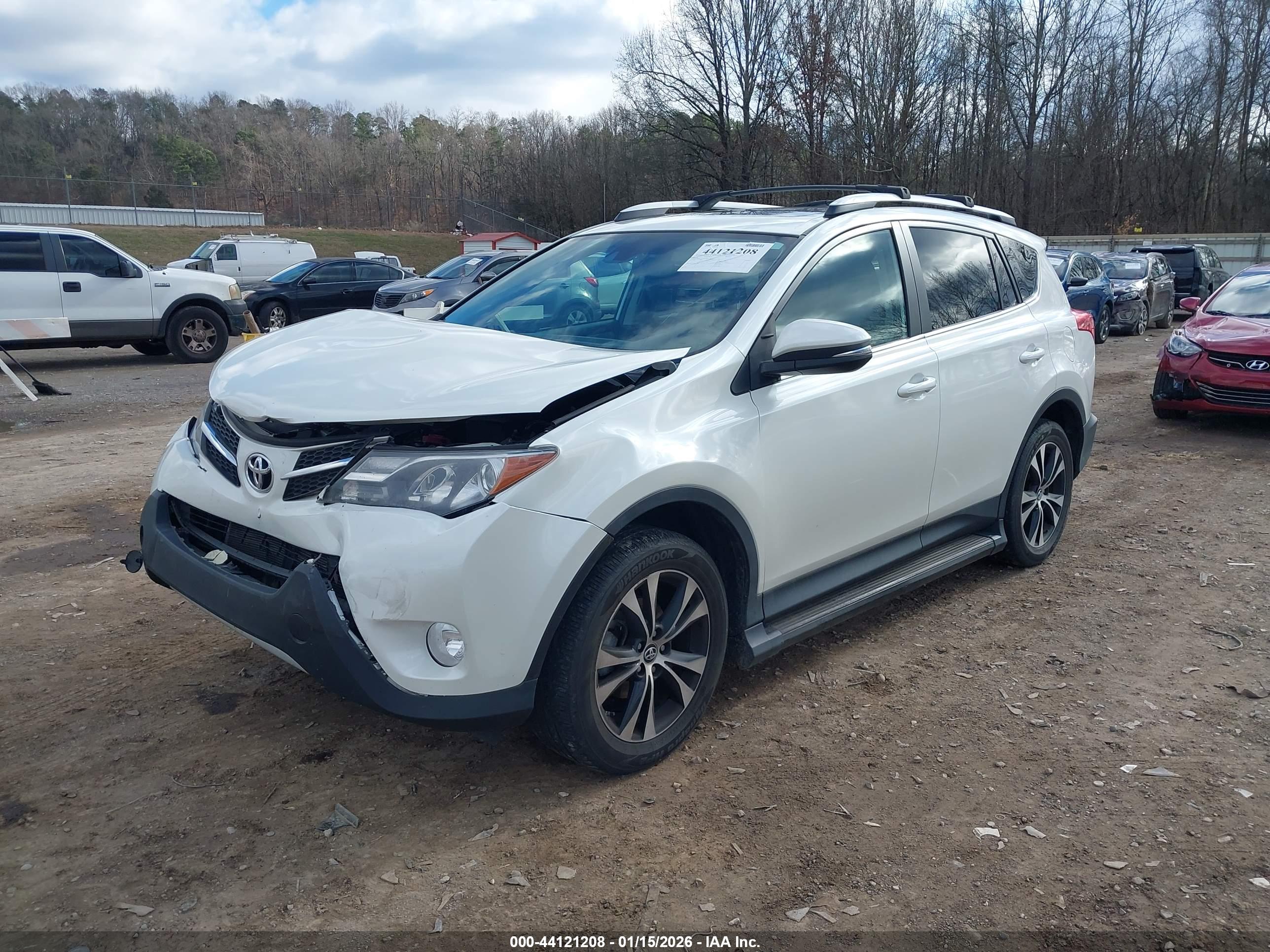 TOYOTA RAV4 image 2