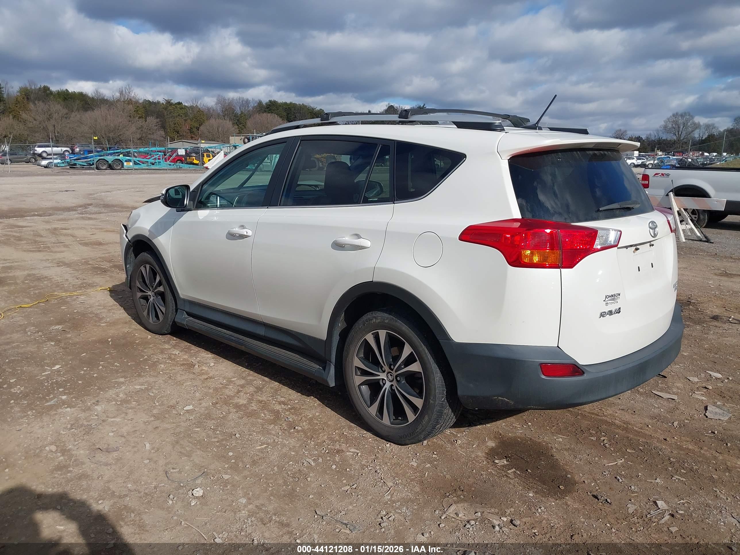 TOYOTA RAV4 image 3