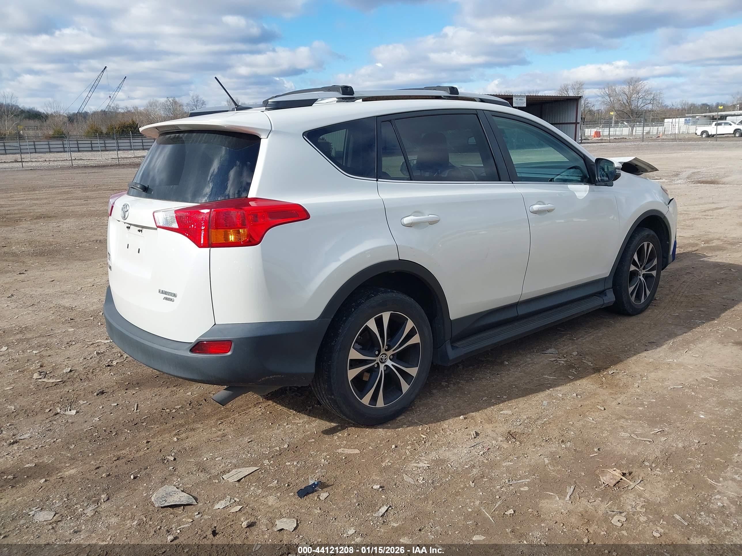 TOYOTA RAV4 image 4