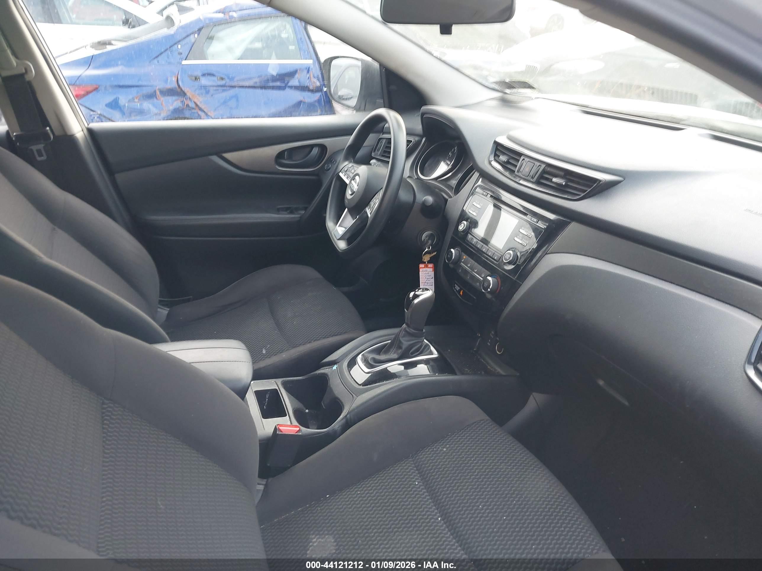 NISSAN ROGUE image 5