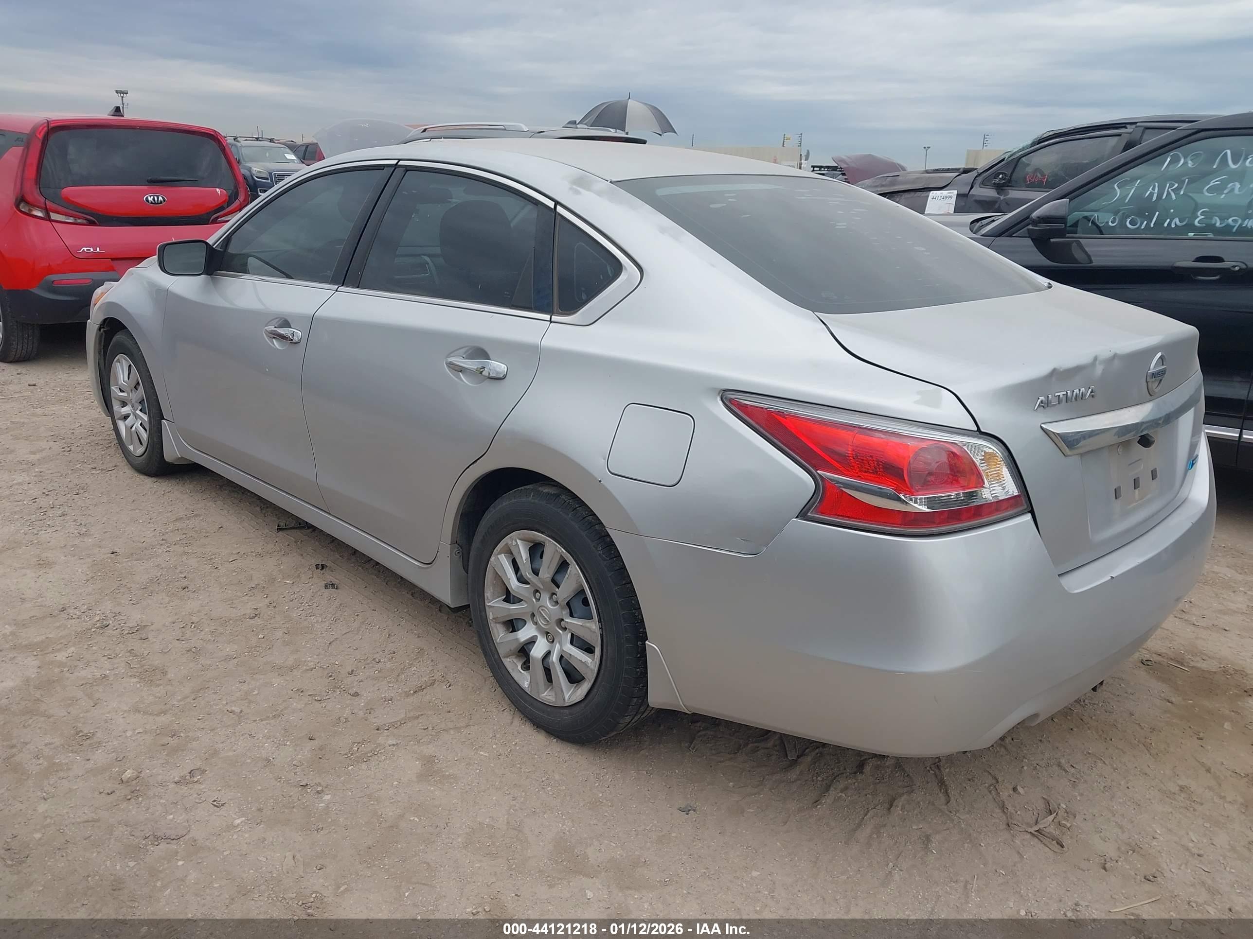 NISSAN ALTIMA image 3