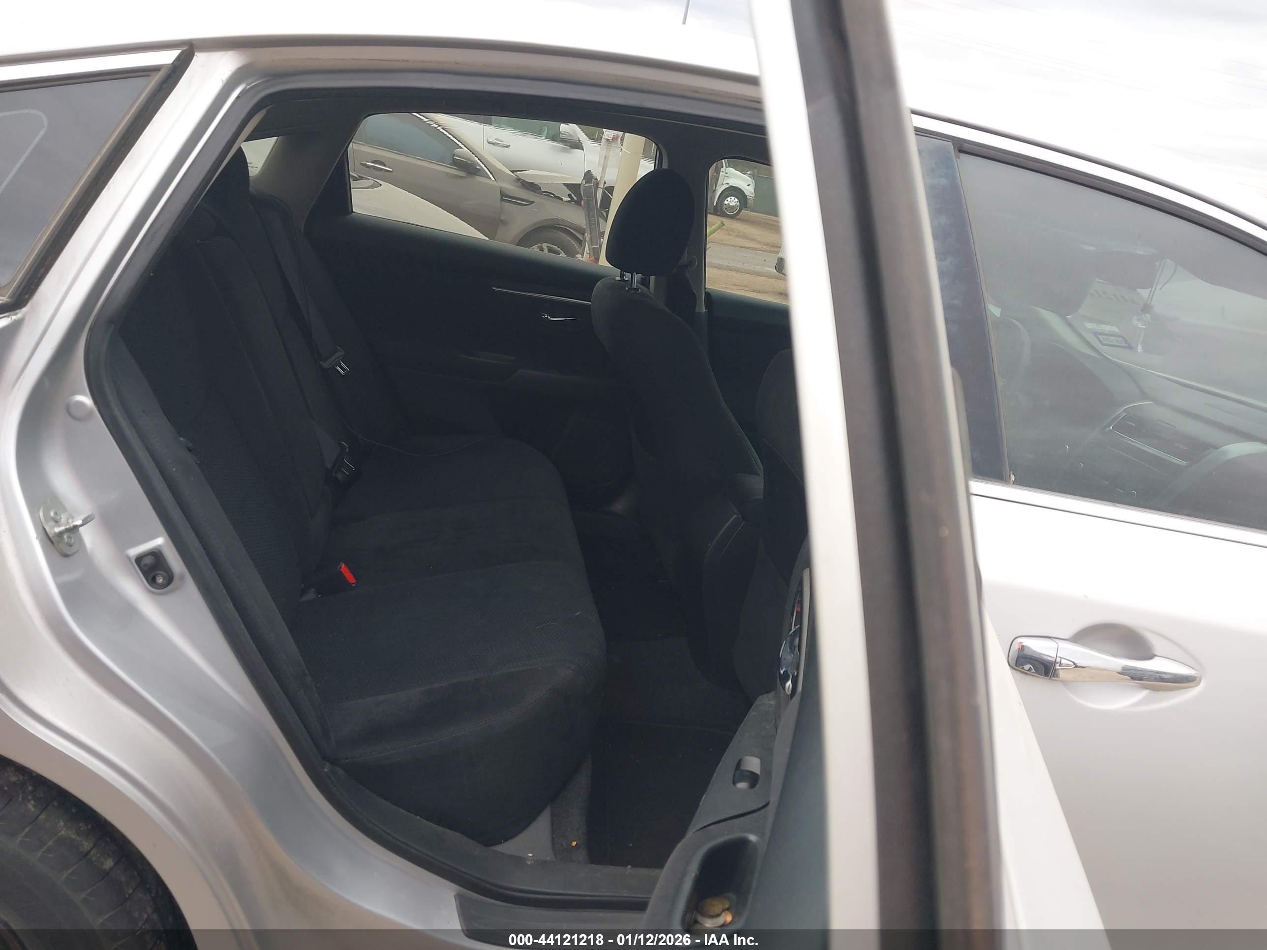 NISSAN ALTIMA image 8