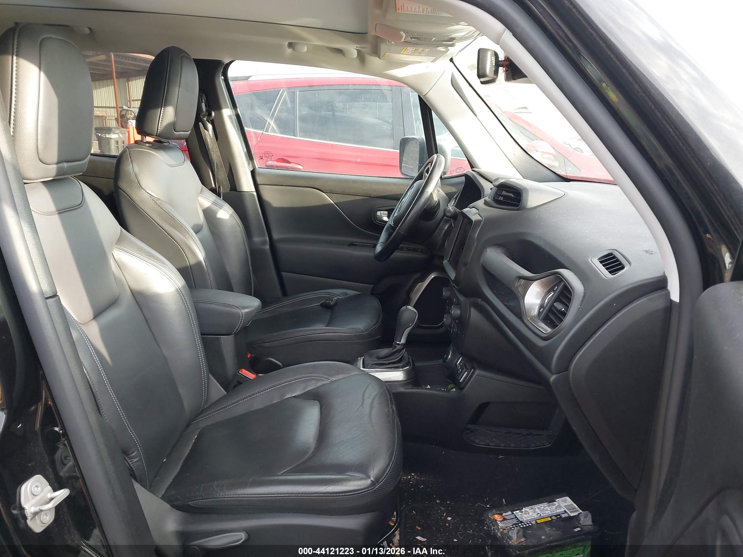 JEEP RENEGADE image 5