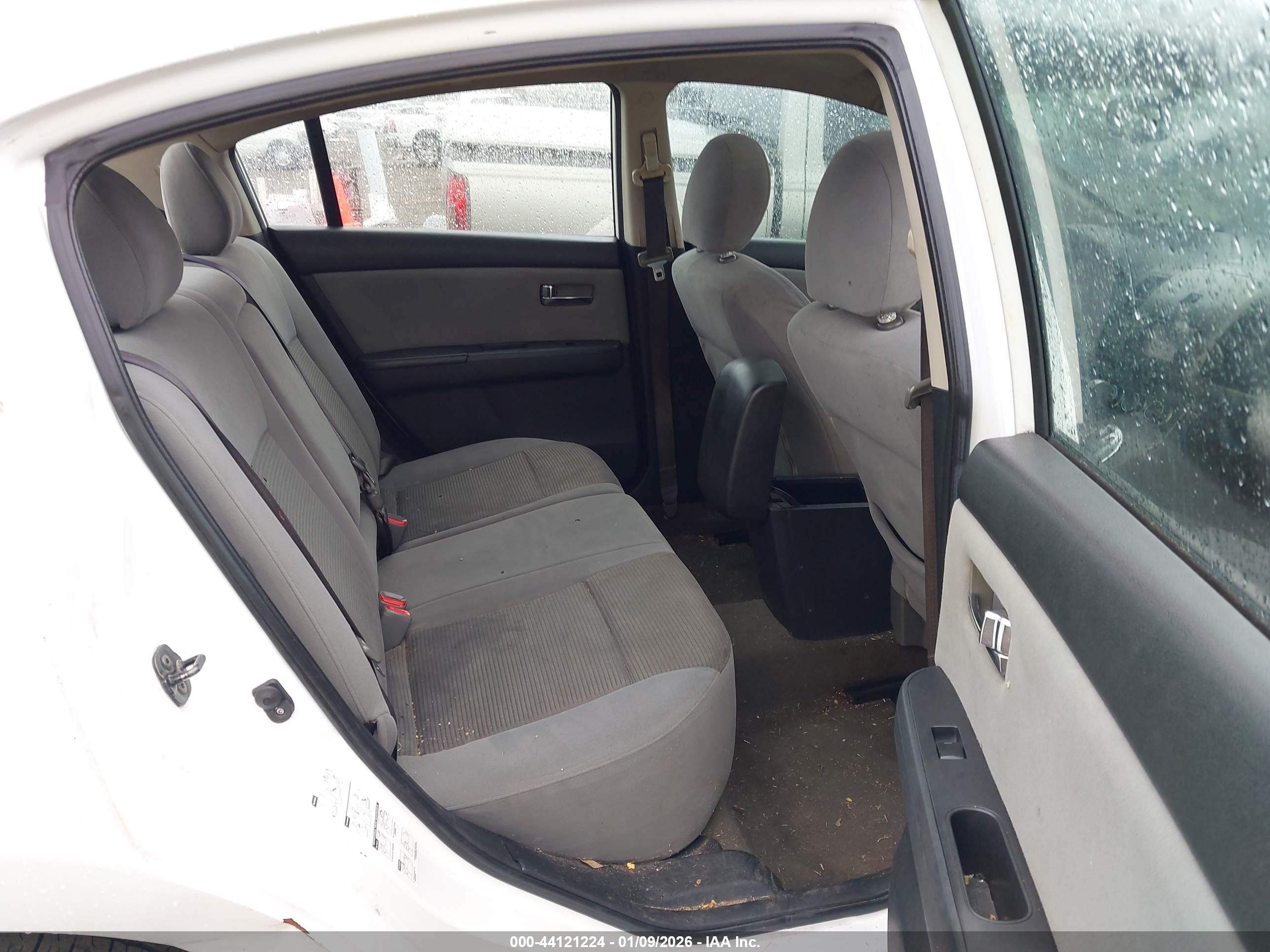 NISSAN SENTRA image 8