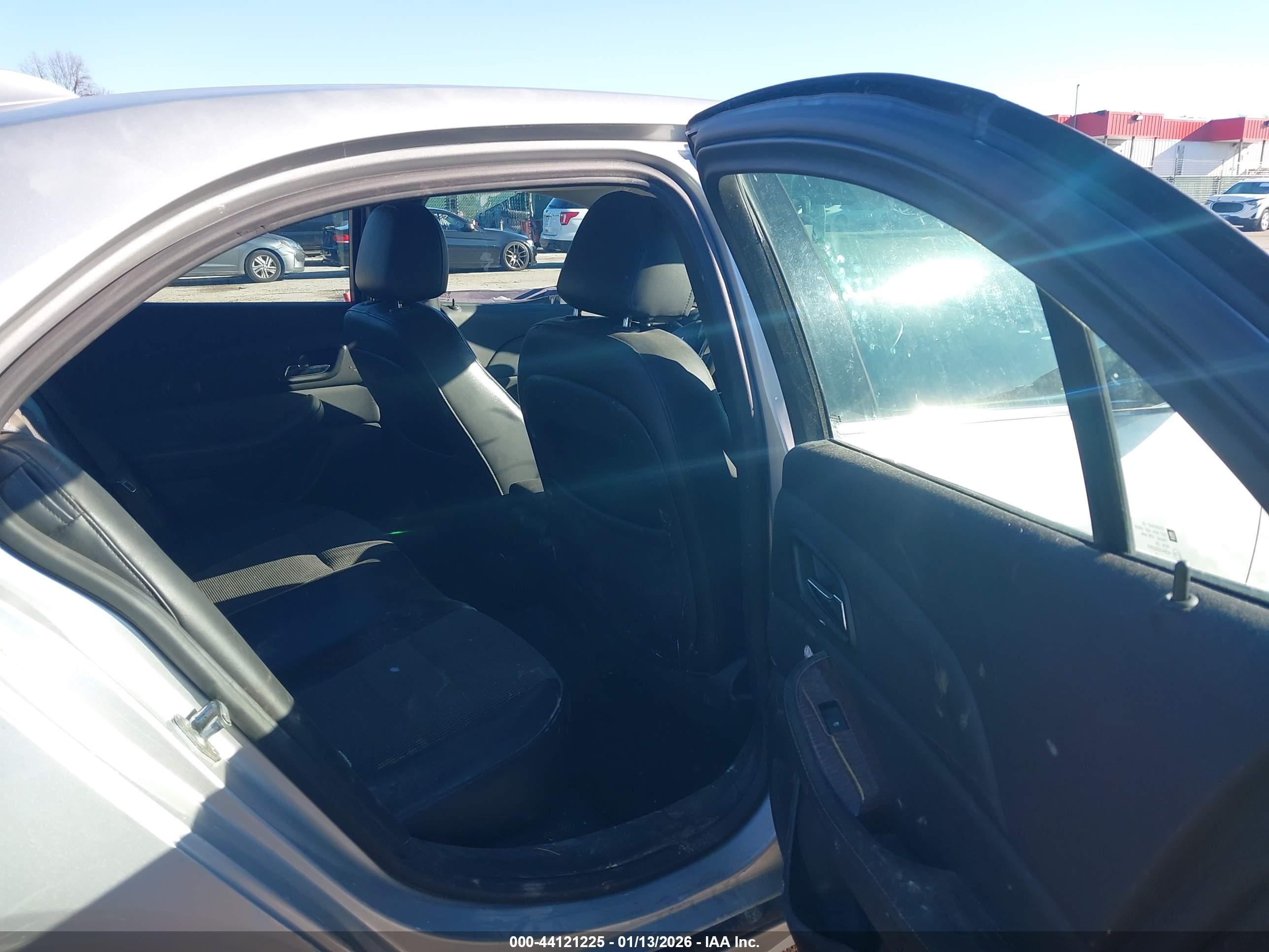 CHEVROLET MALIBU image 8
