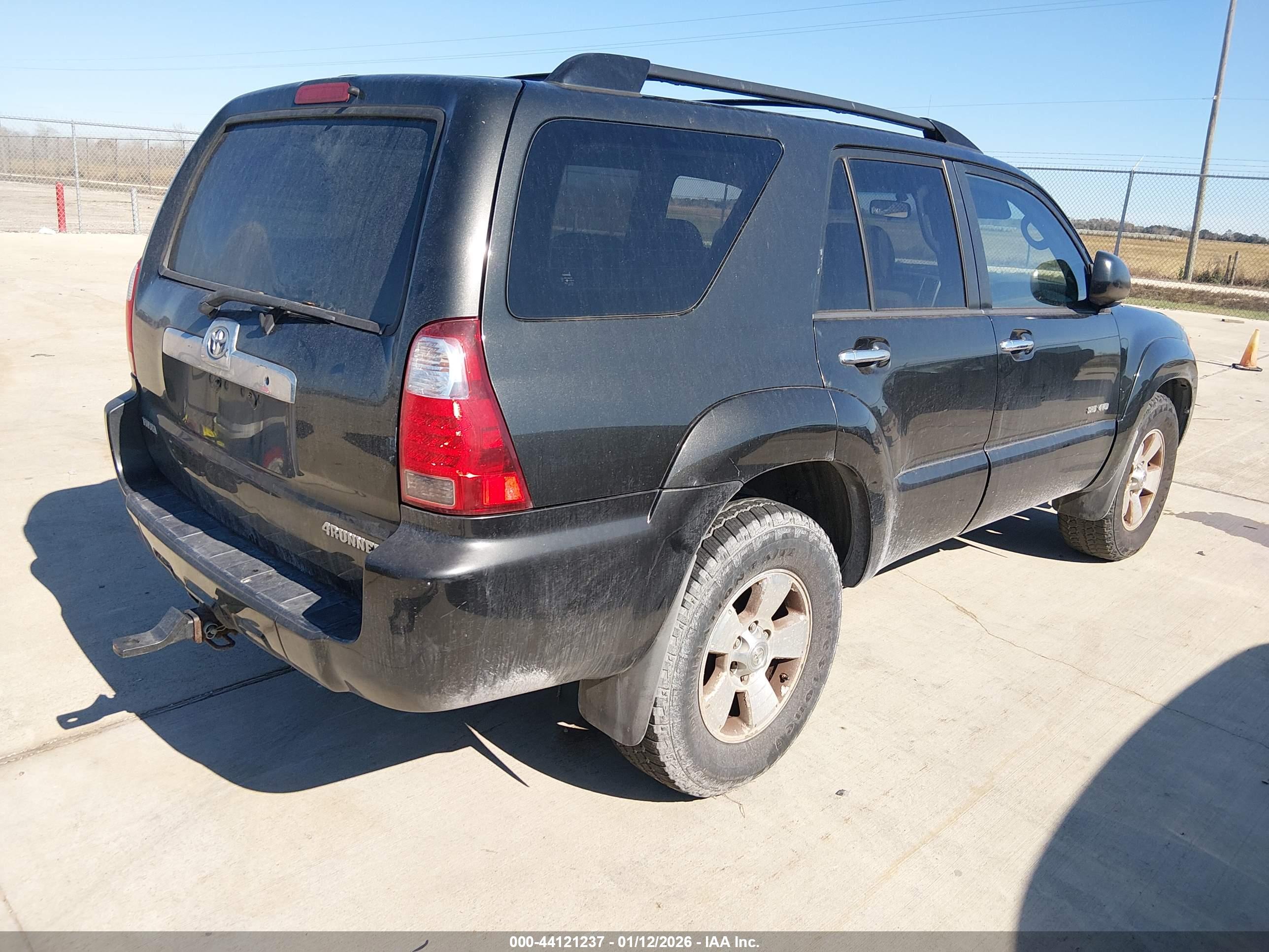 TOYOTA 4RUNNER image 4
