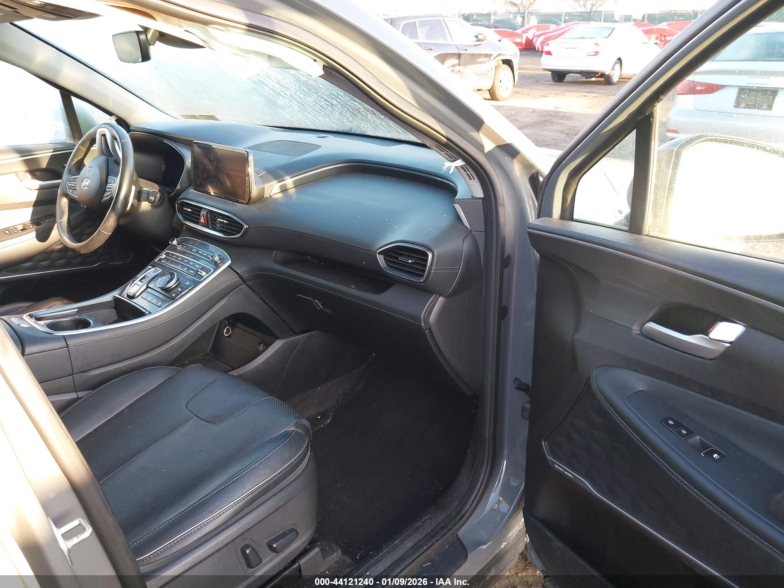 HYUNDAI SANTA image 5
