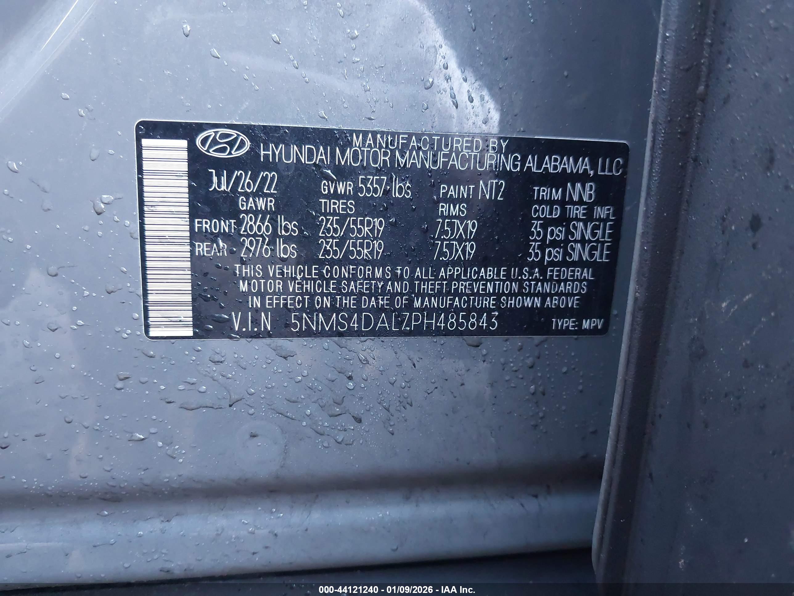 HYUNDAI SANTA image 9