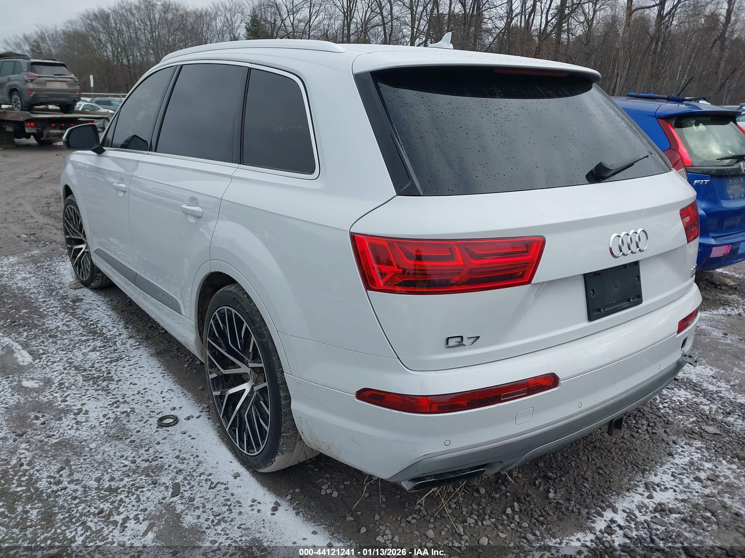 AUDI Q7 image 3