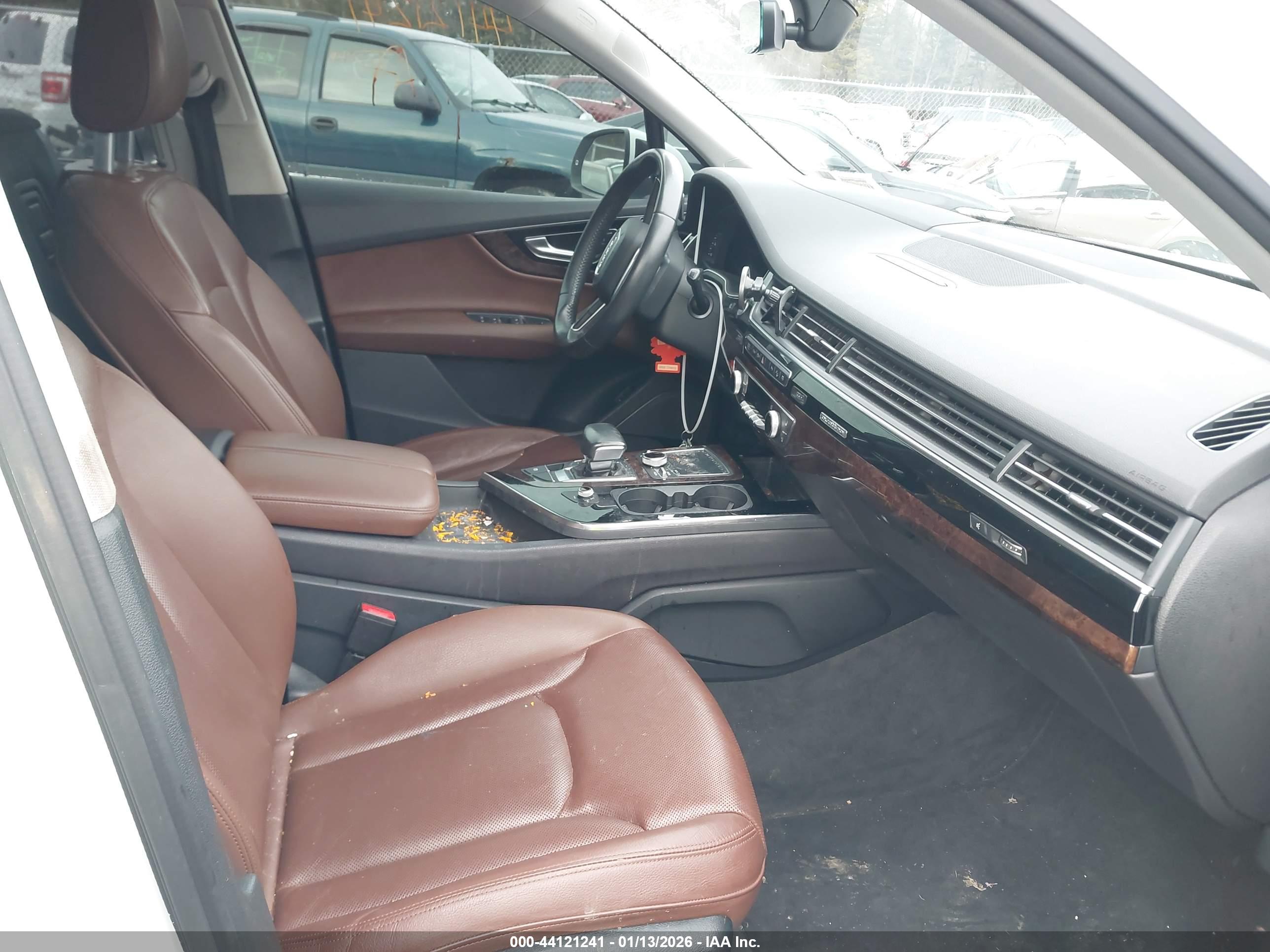 AUDI Q7 image 5