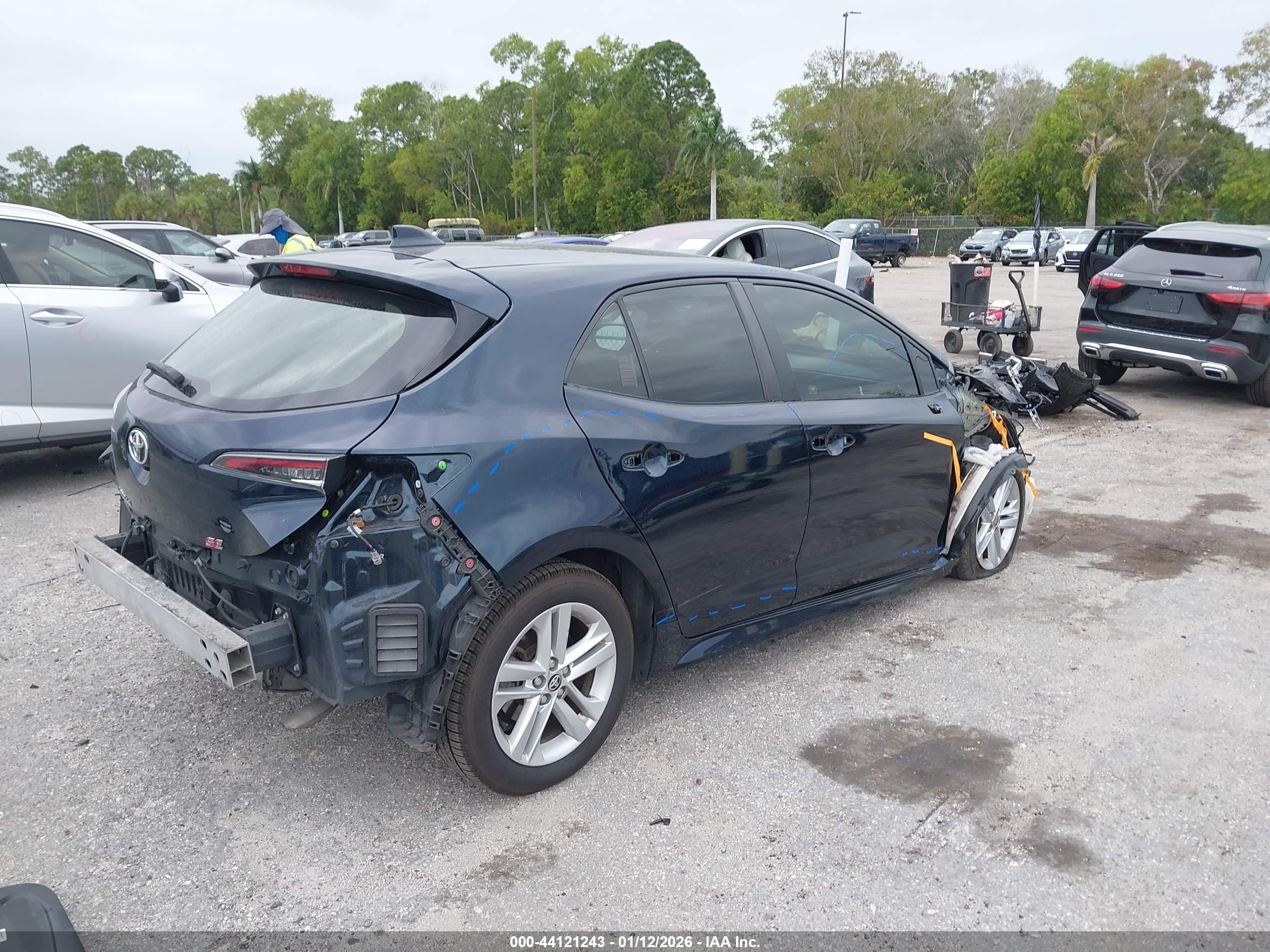 TOYOTA COROLLA image 4