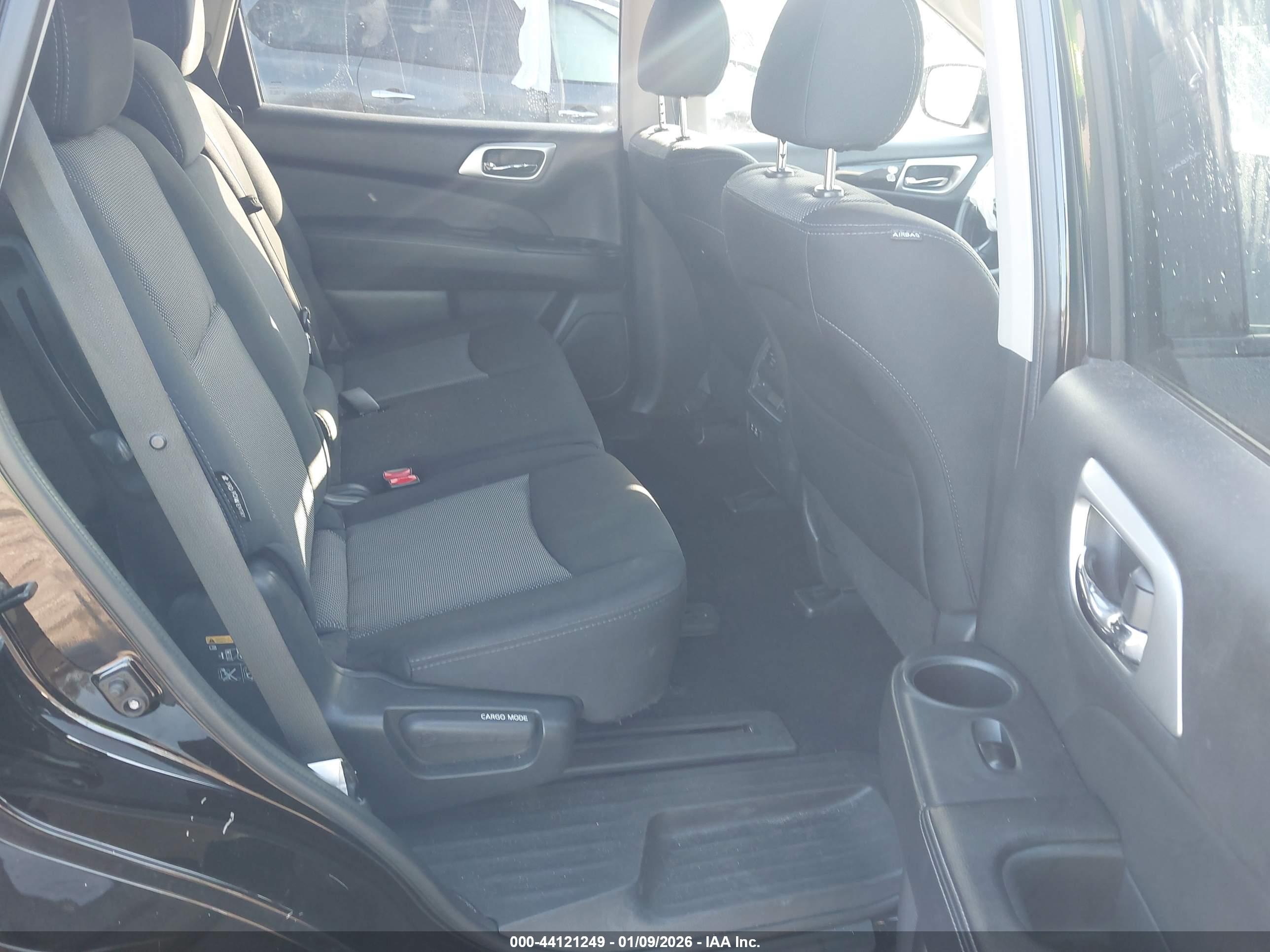 NISSAN PATHFINDER image 8