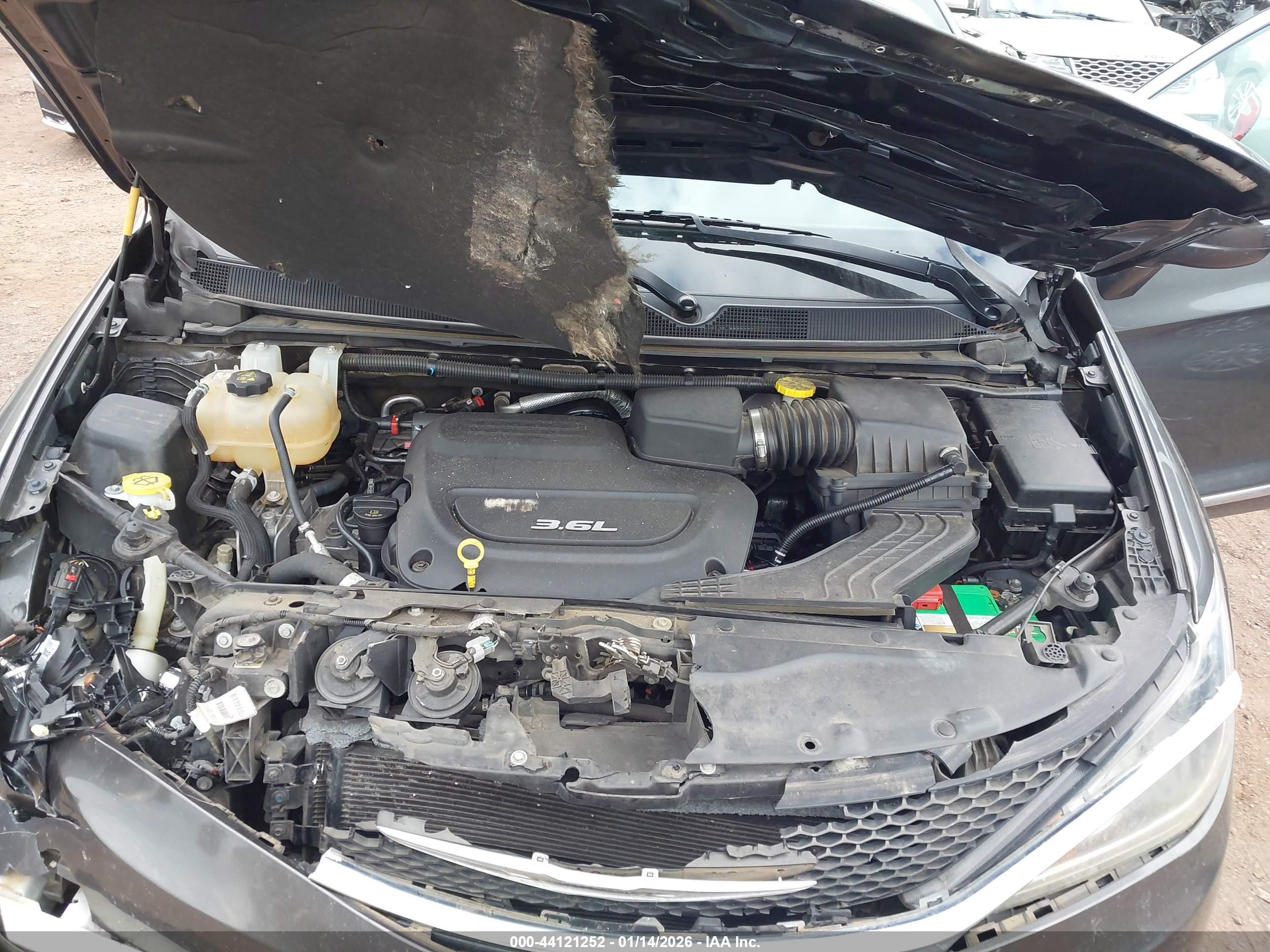 CHRYSLER PACIFICA image 10