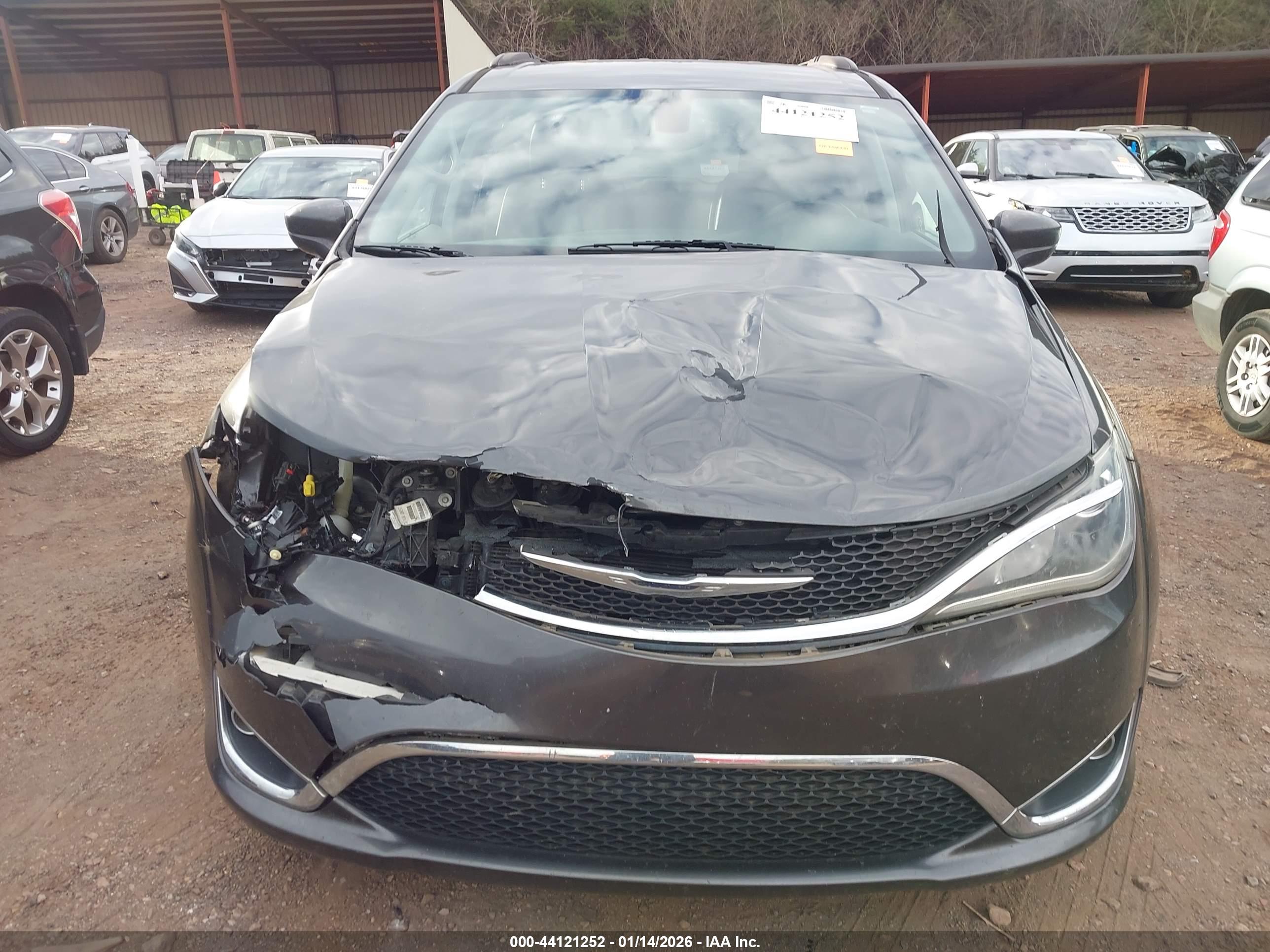 CHRYSLER PACIFICA image 6