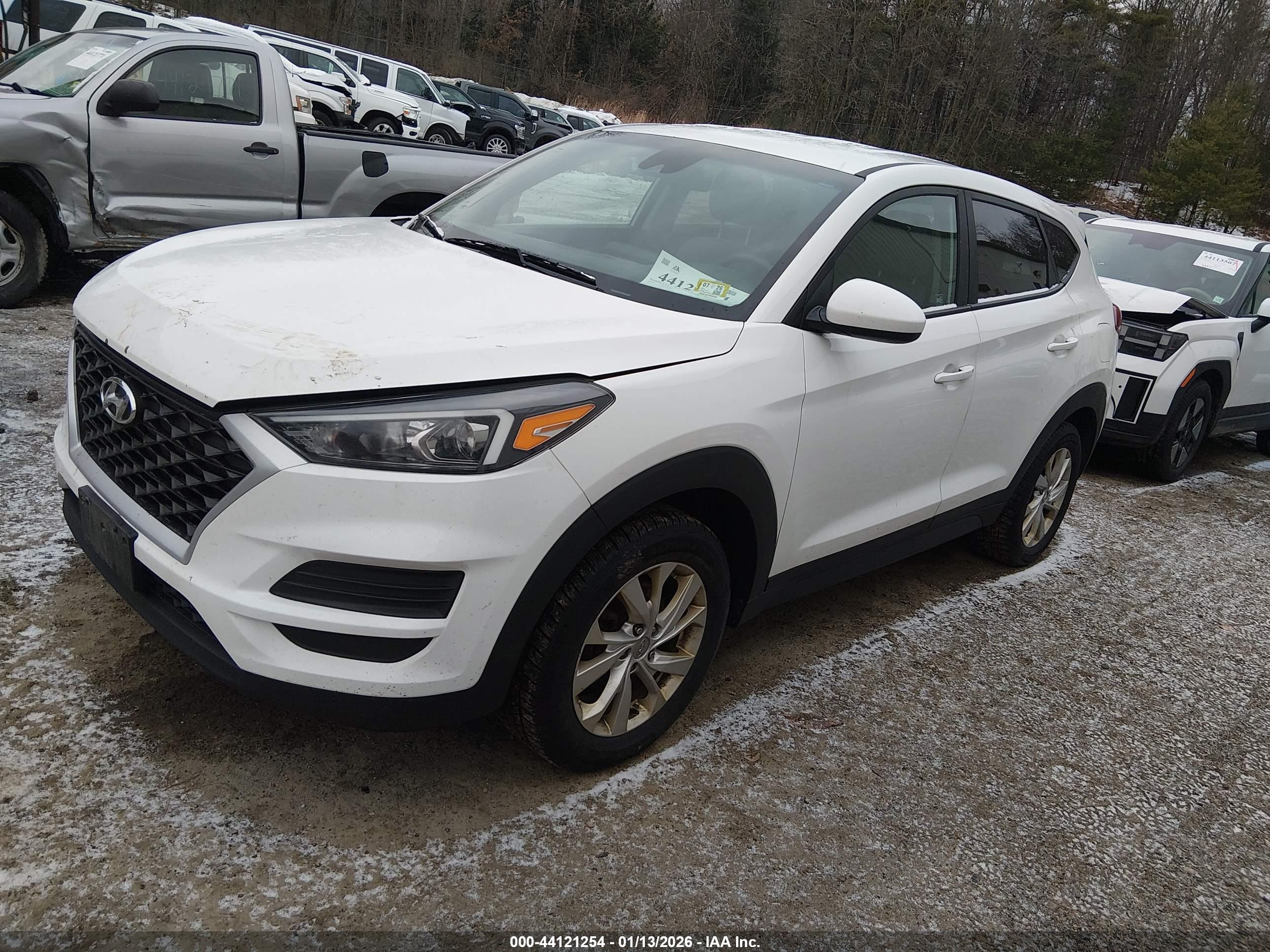 HYUNDAI TUCSON image 2