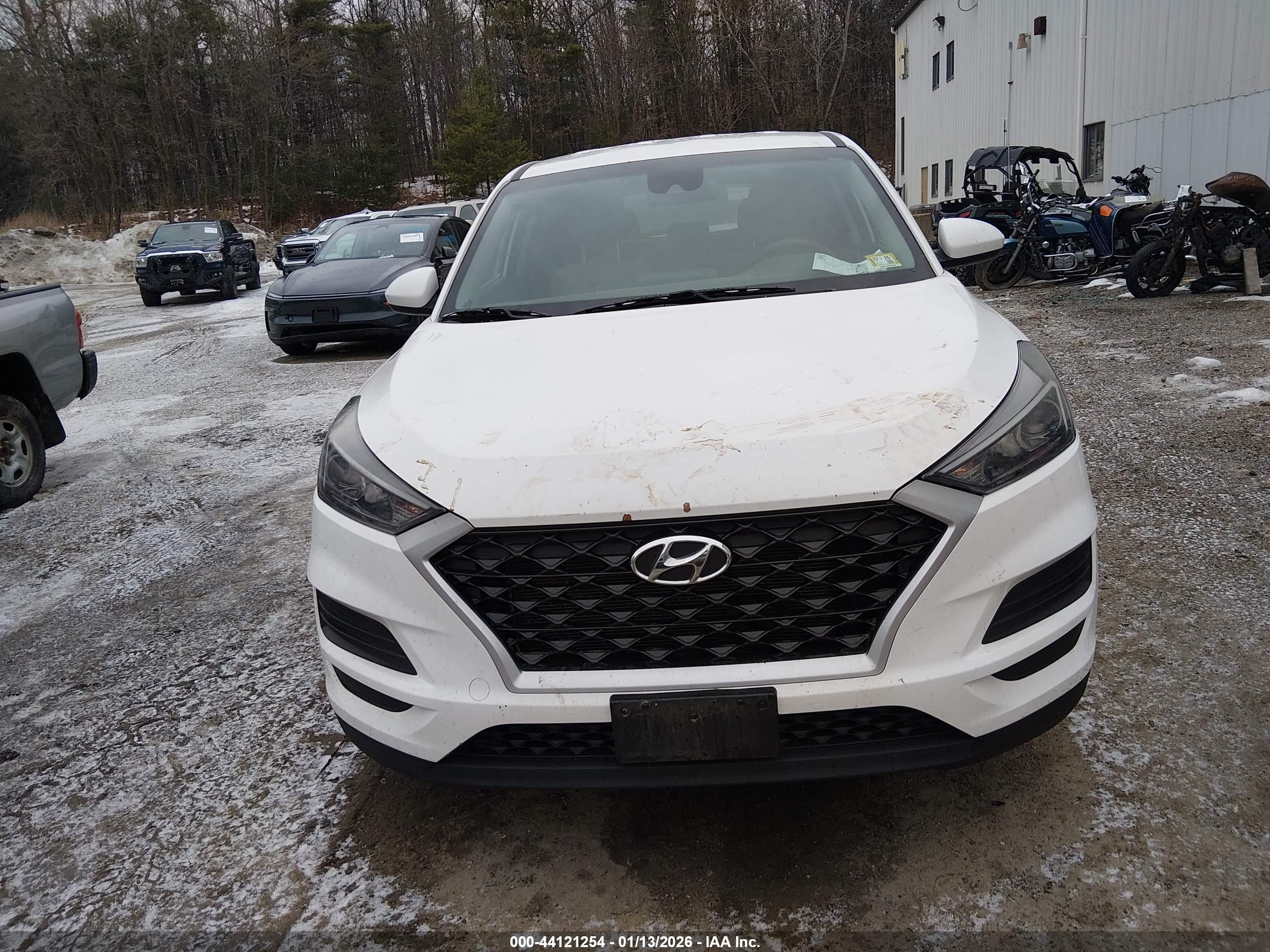 HYUNDAI TUCSON image 6