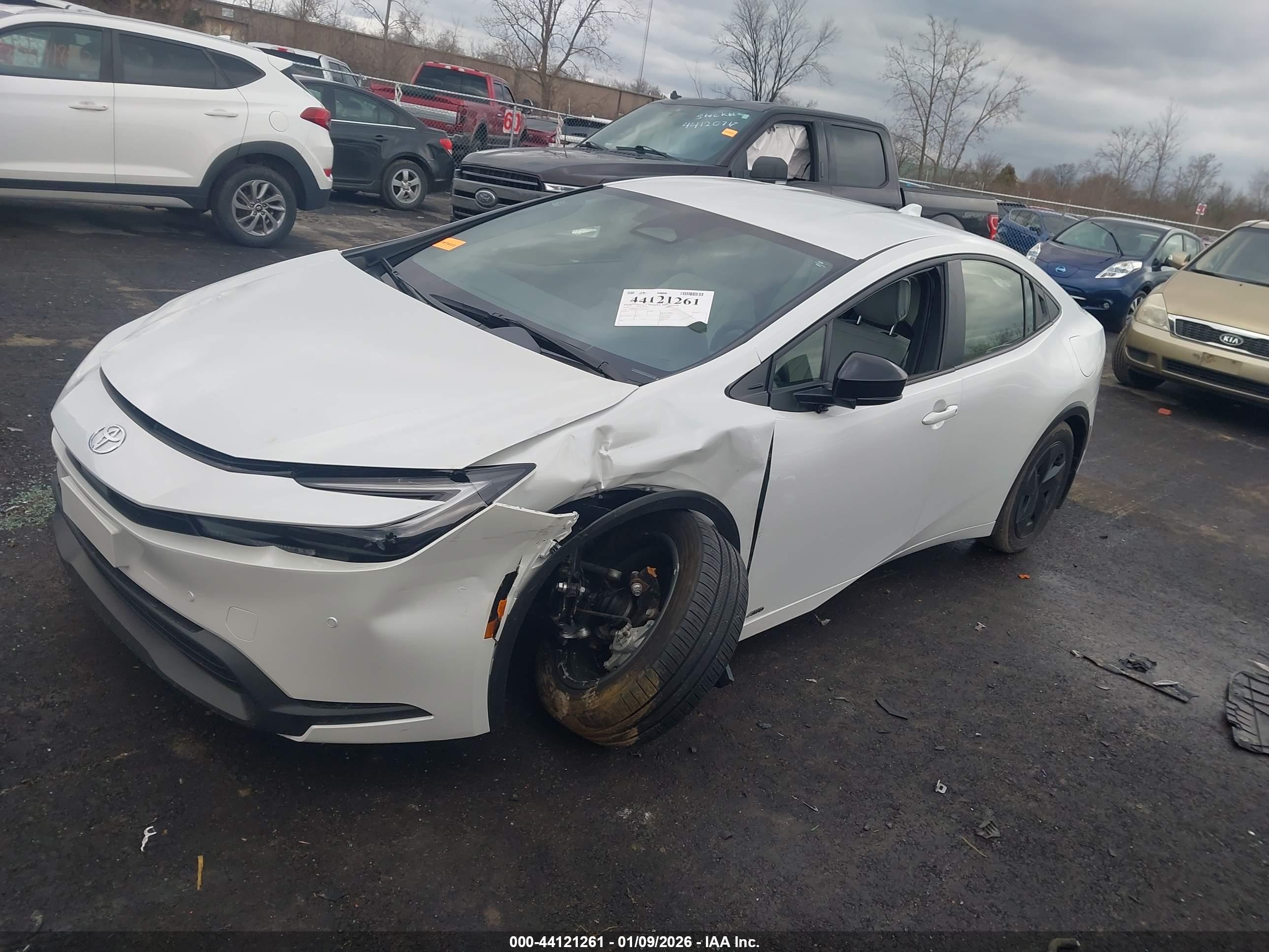 TOYOTA PRIUS image 2