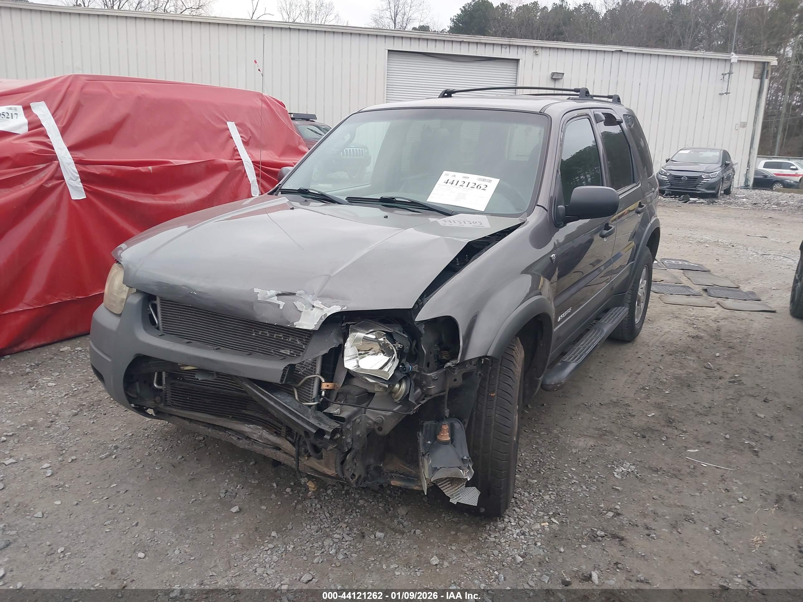 FORD ESCAPE image 2