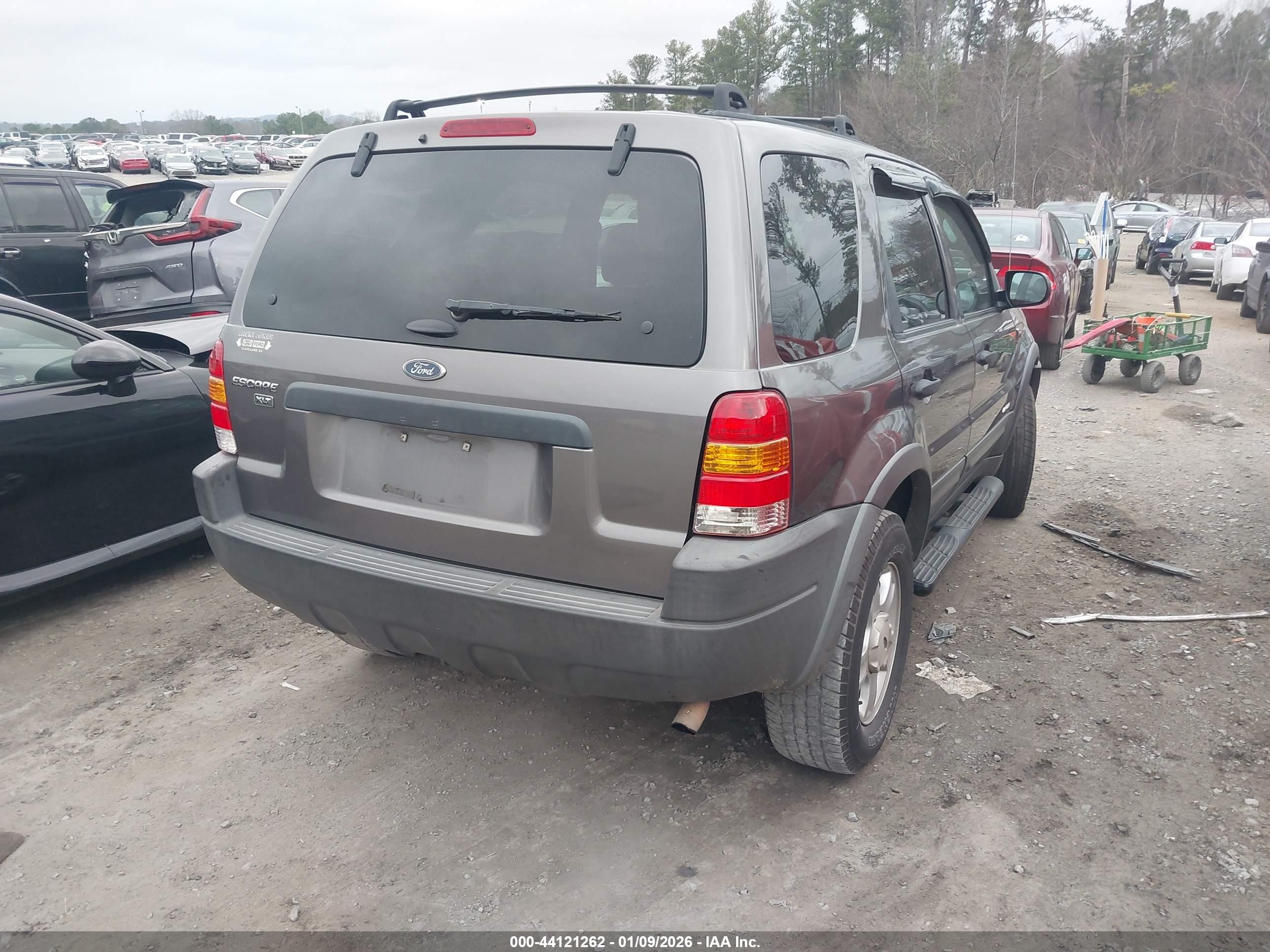 FORD ESCAPE image 4