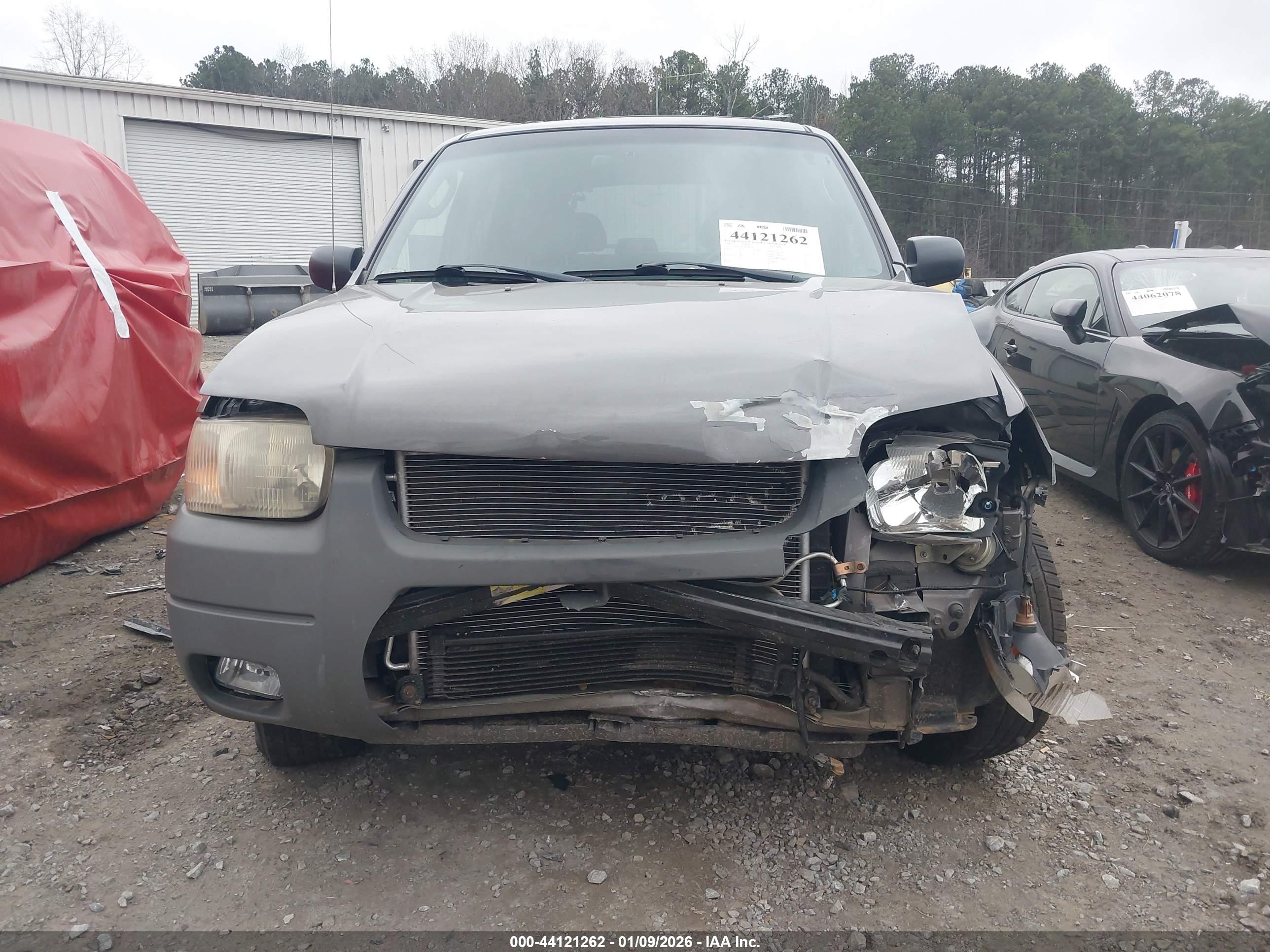 FORD ESCAPE image 6
