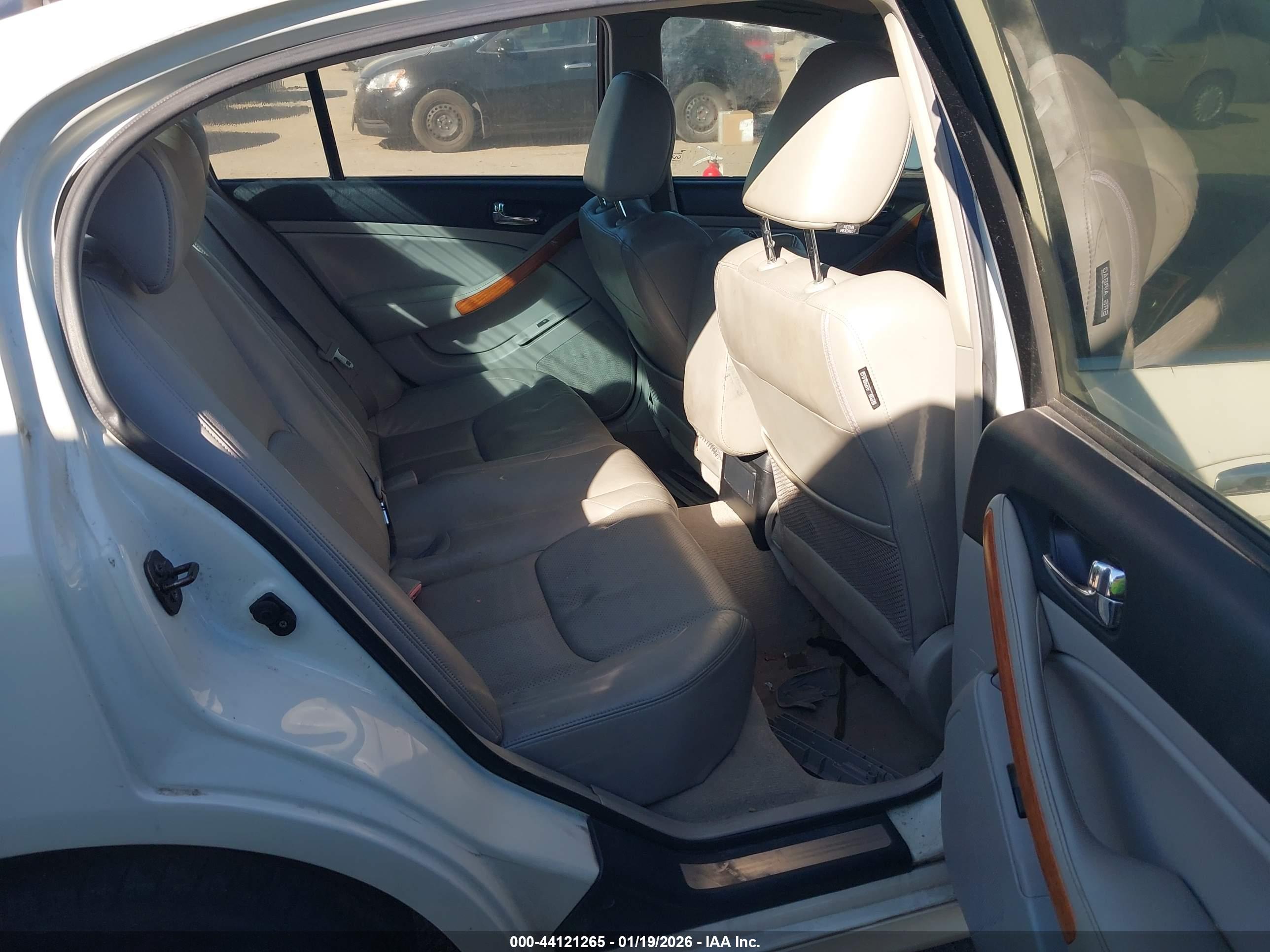 INFINITI G35 image 8