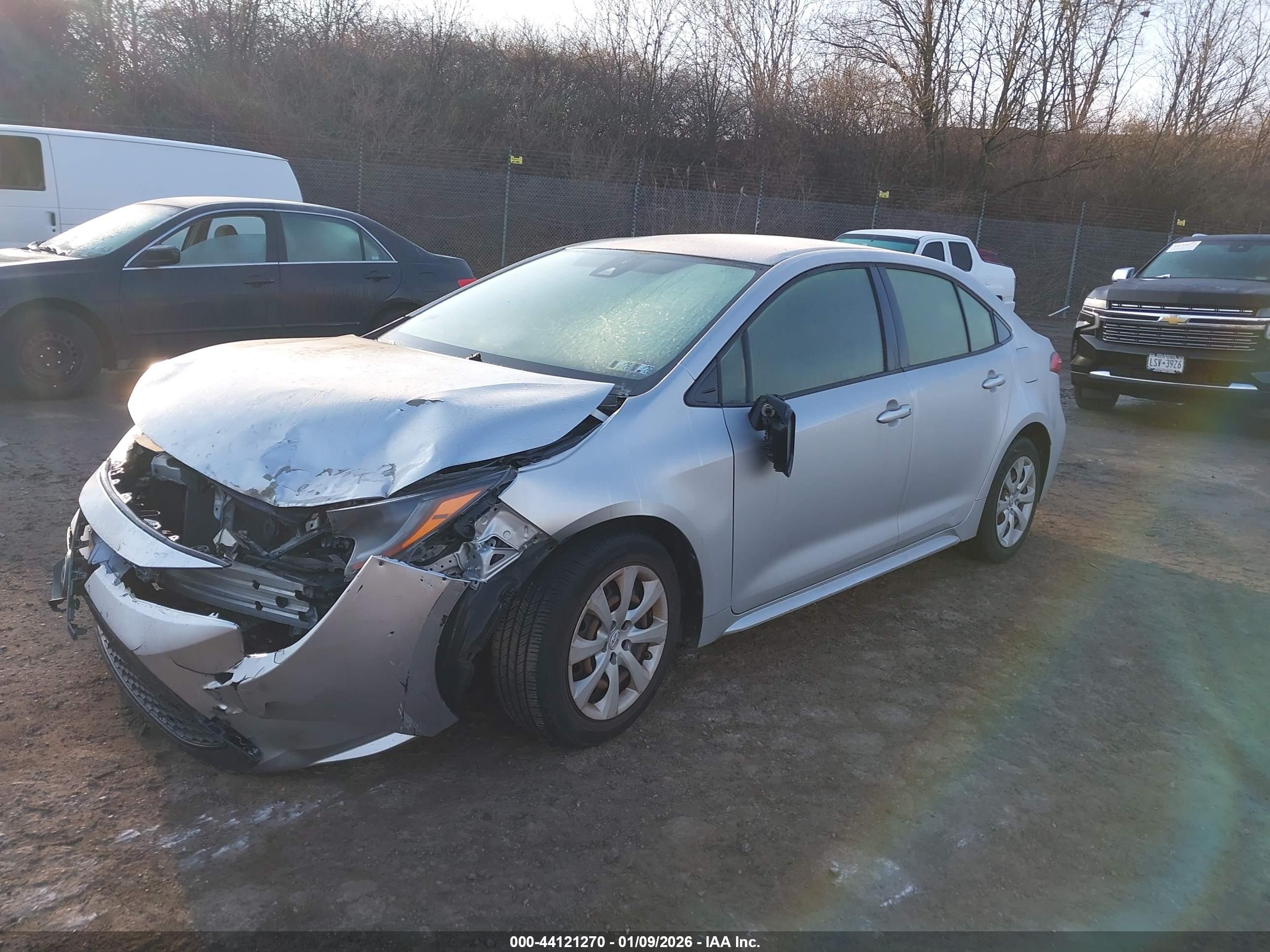 TOYOTA COROLLA image 2