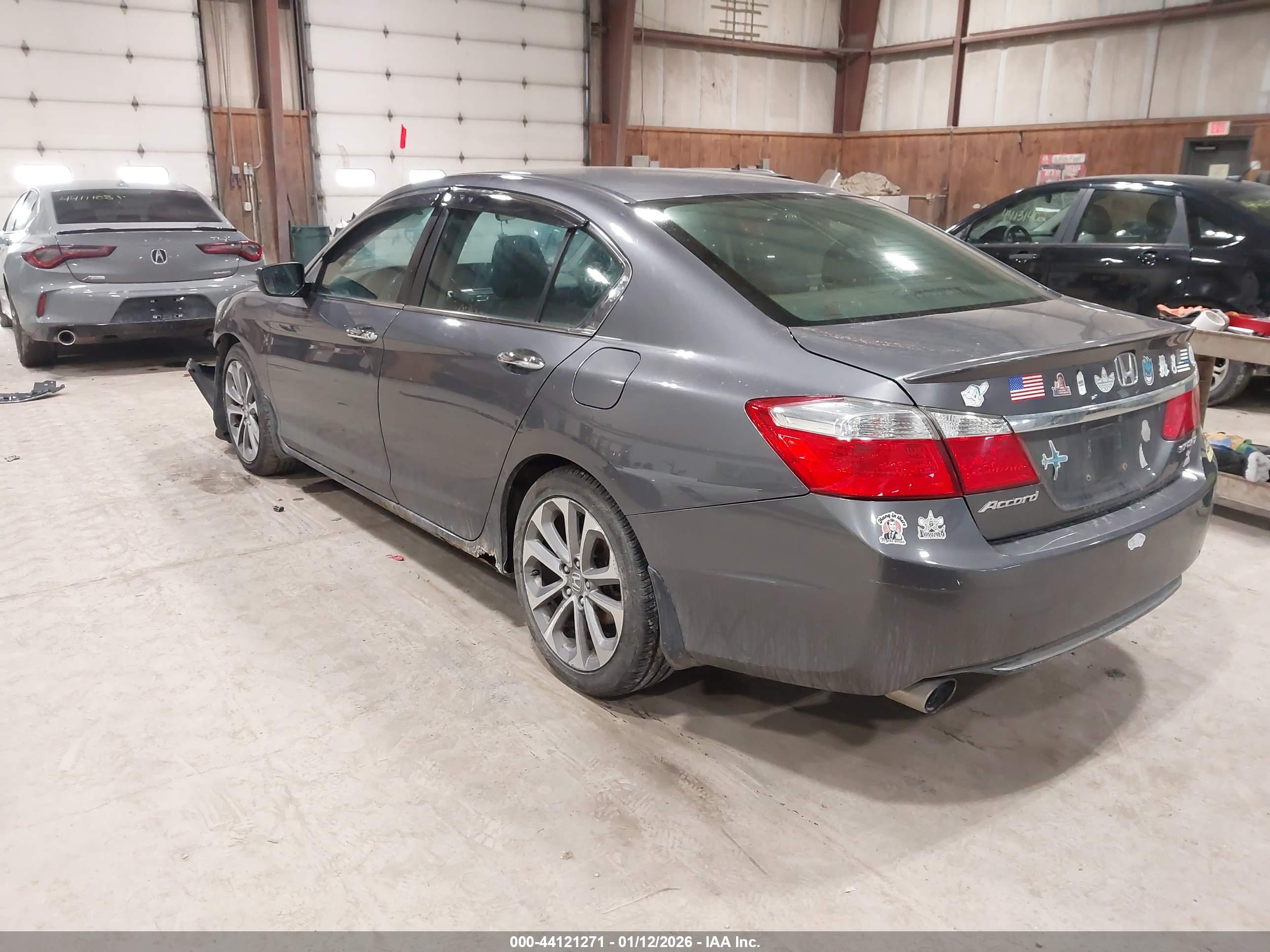 HONDA ACCORD image 3