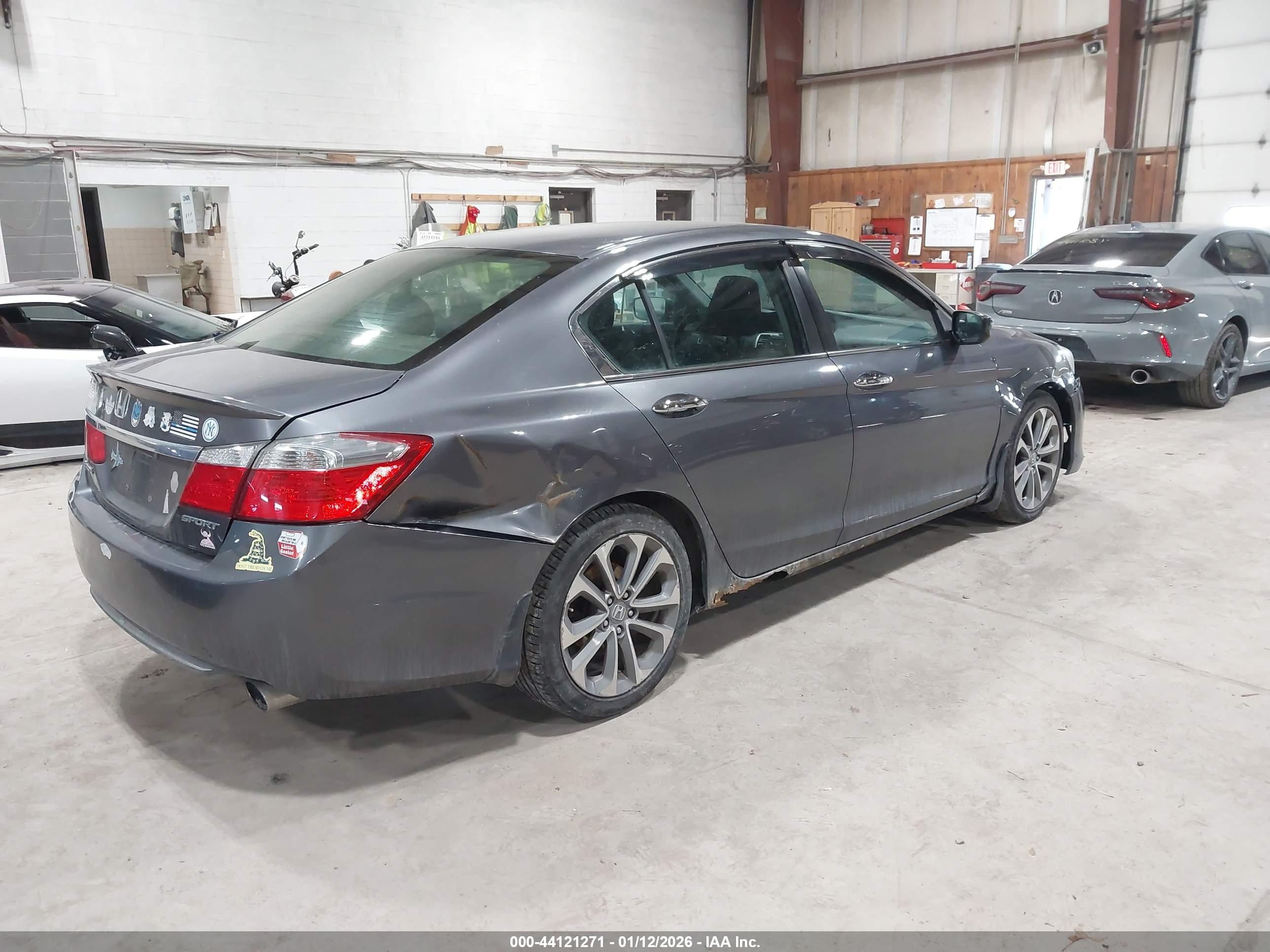 HONDA ACCORD image 4