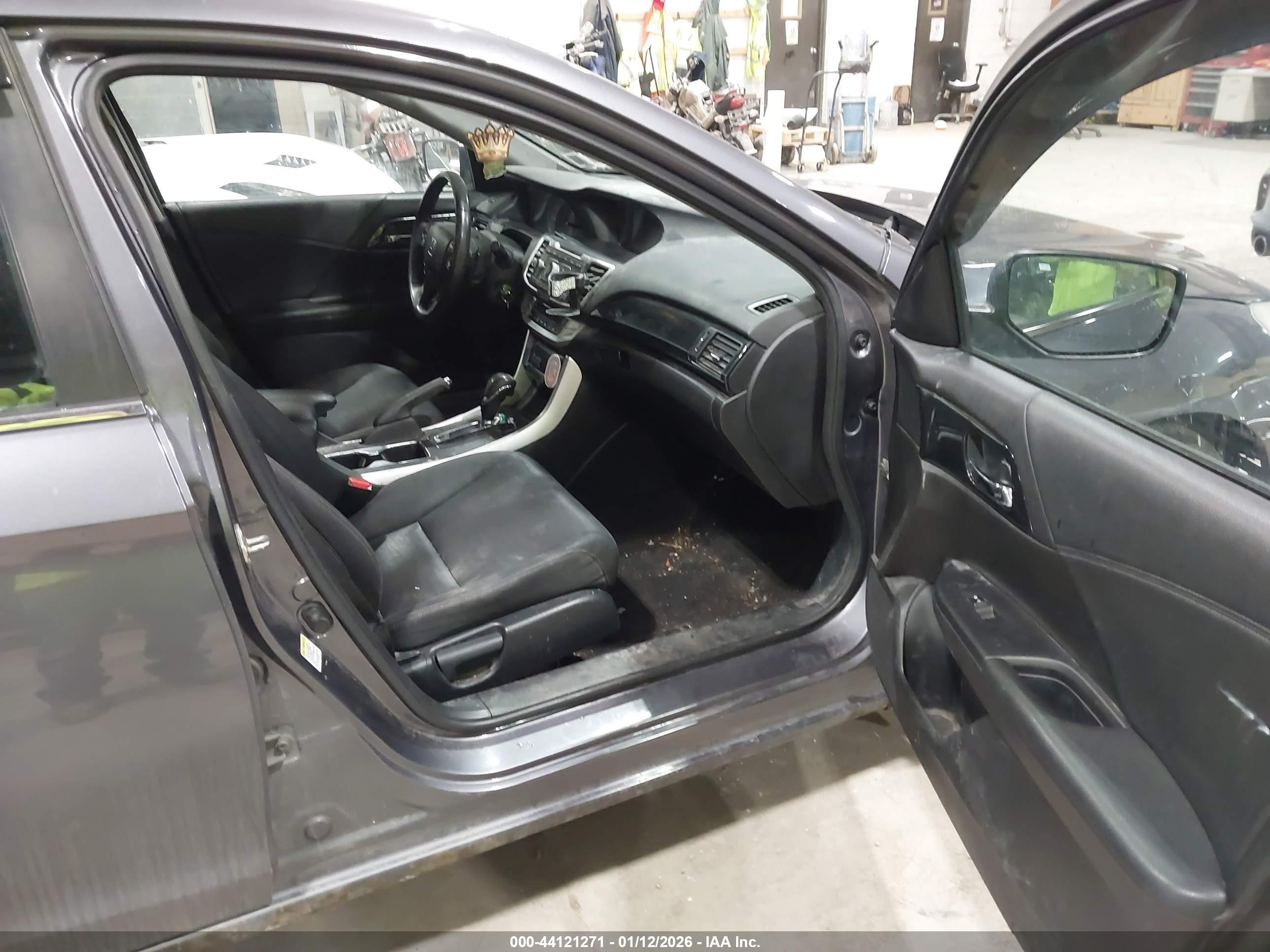 HONDA ACCORD image 5