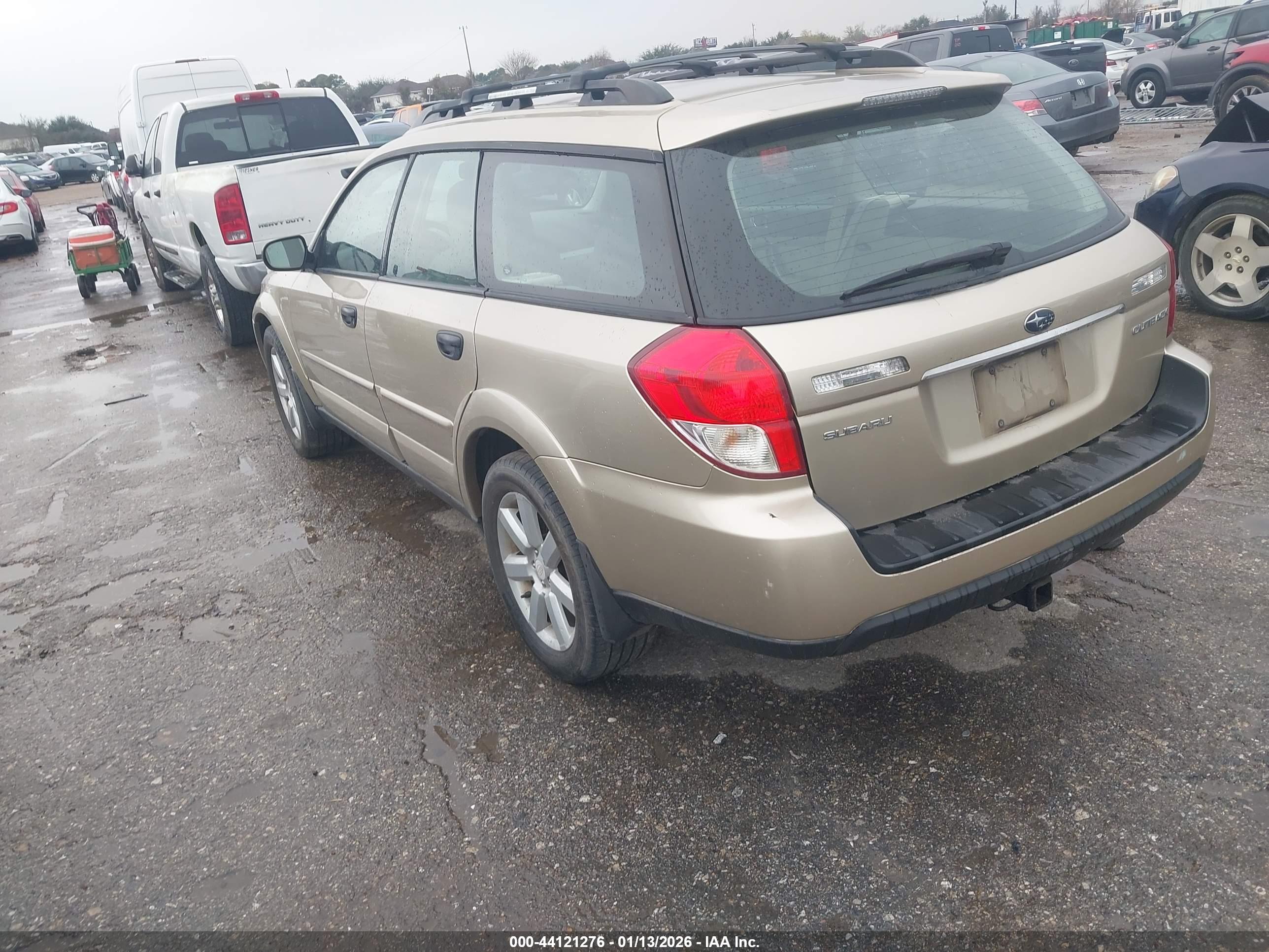 SUBARU OUTBACK image 3
