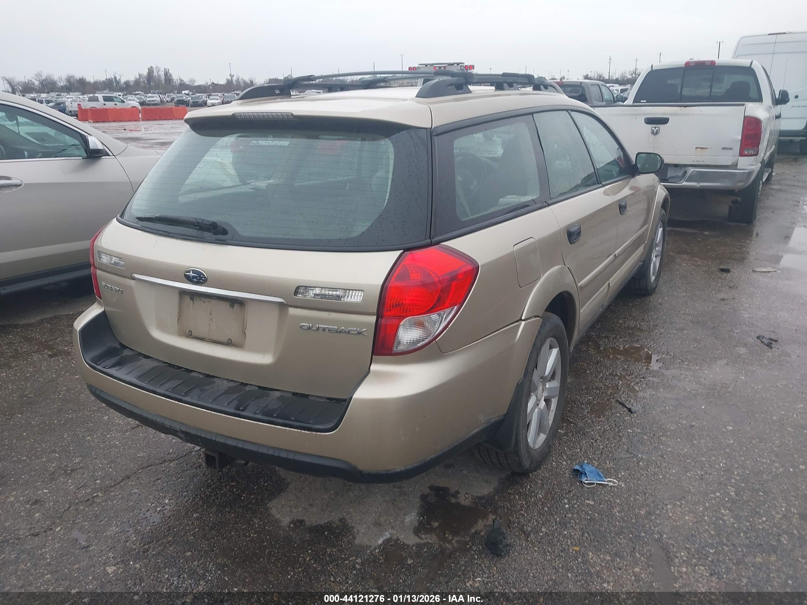 SUBARU OUTBACK image 4