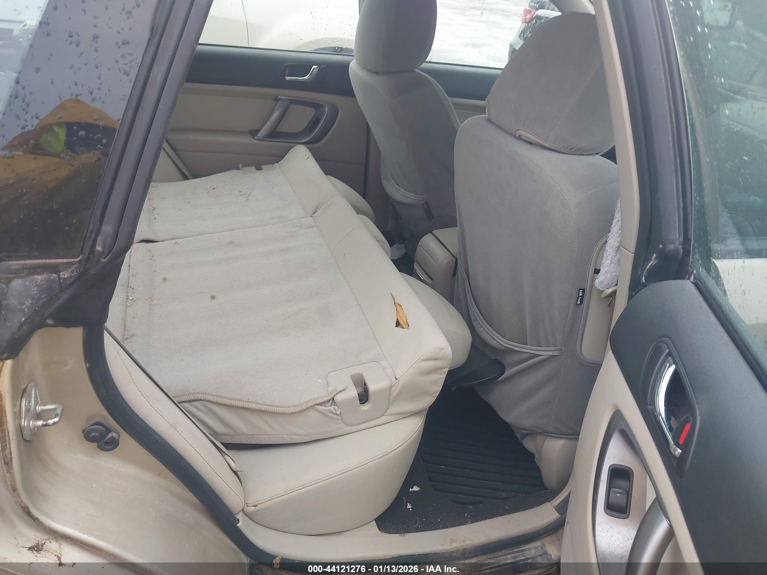 SUBARU OUTBACK image 8