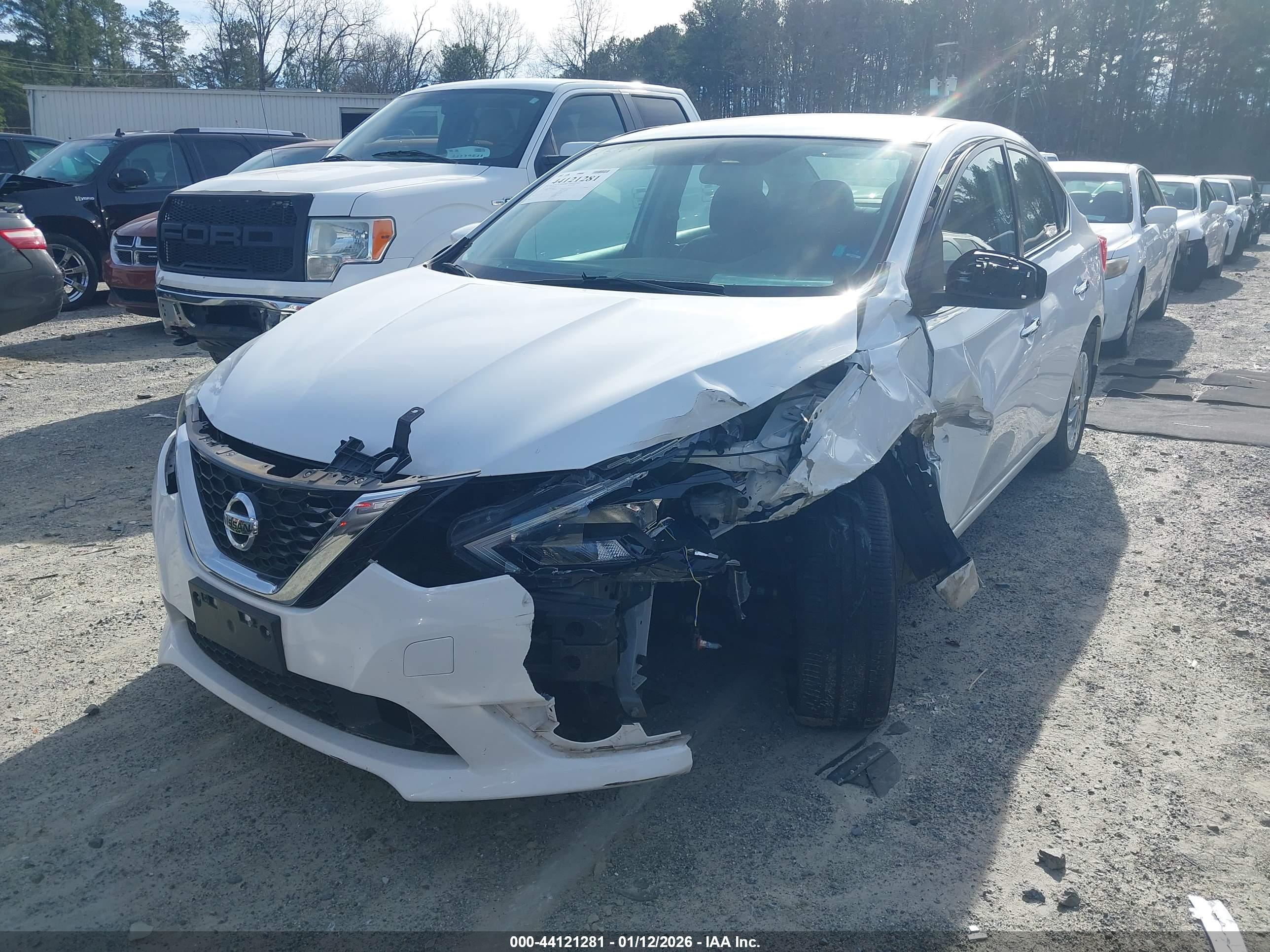 NISSAN SENTRA image 2