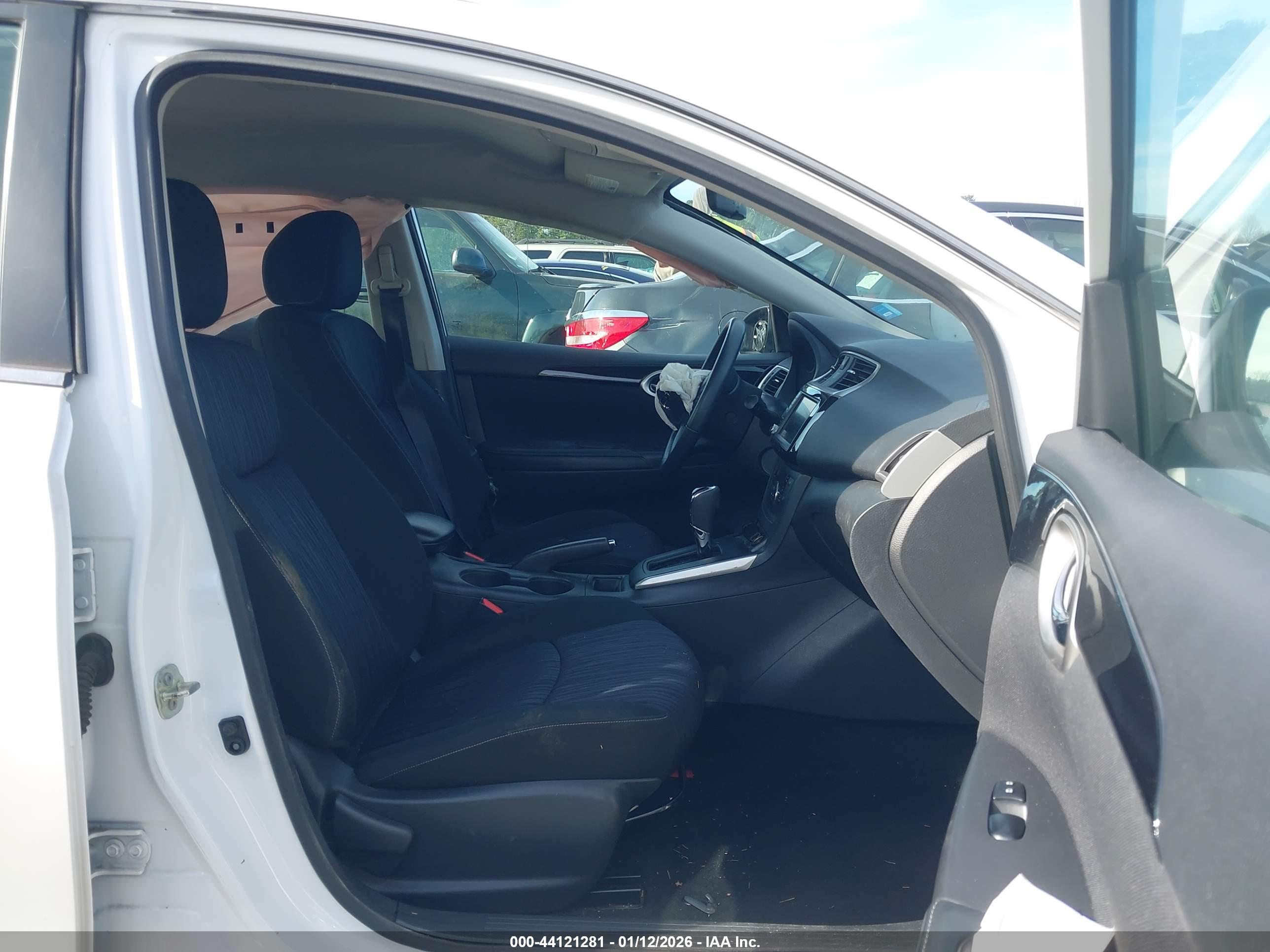 NISSAN SENTRA image 5