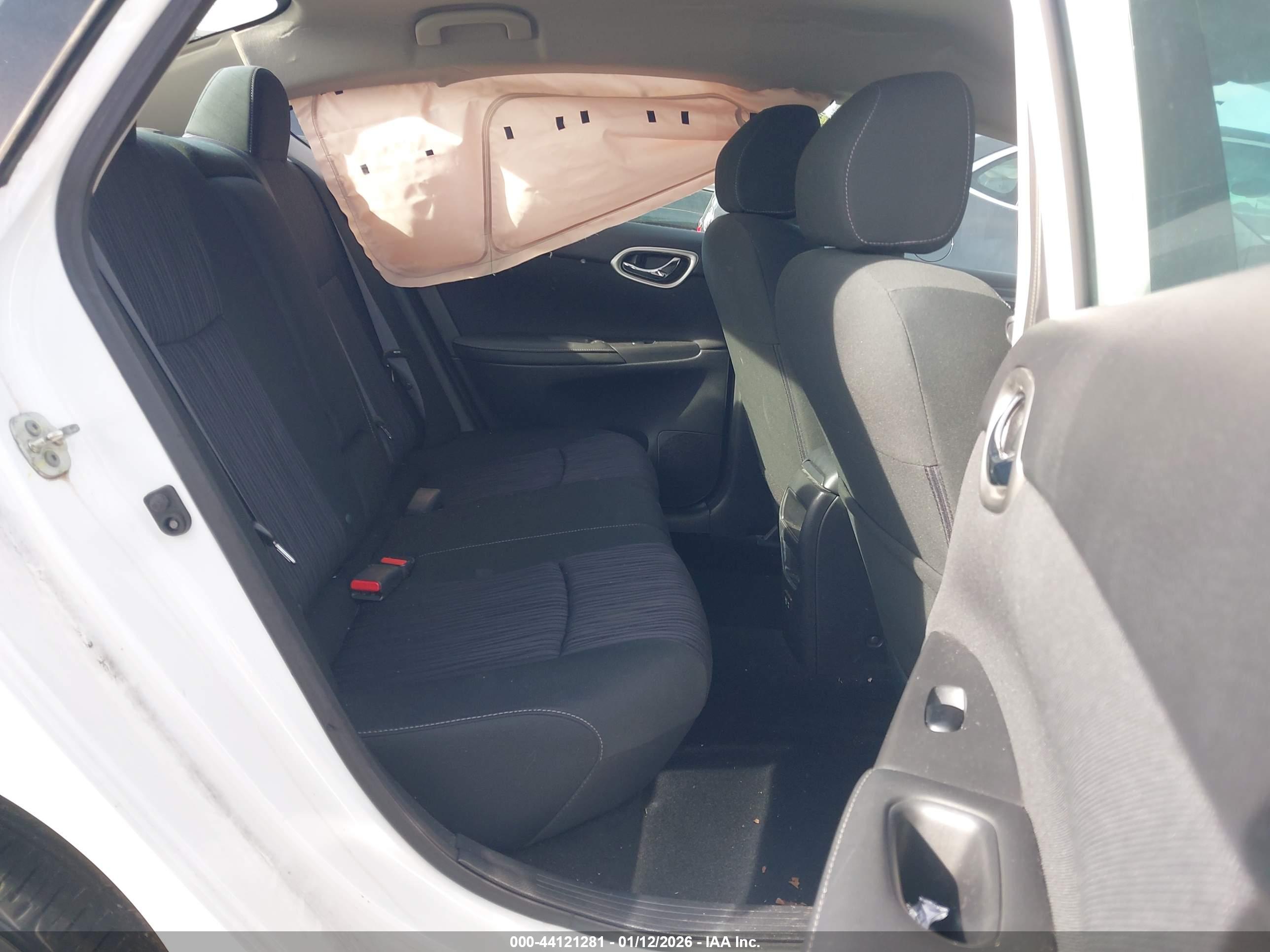 NISSAN SENTRA image 8