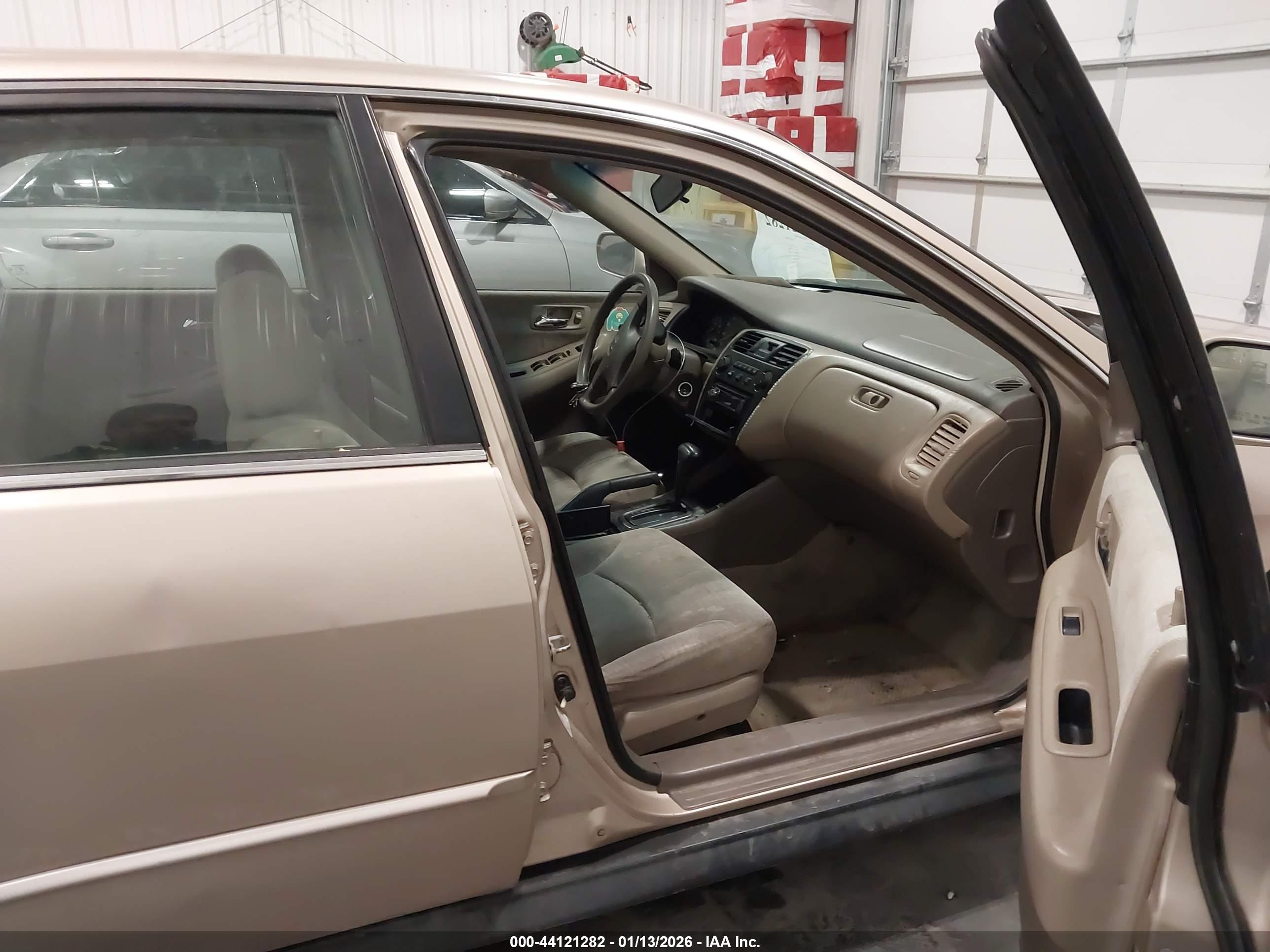 HONDA ACCORD image 5