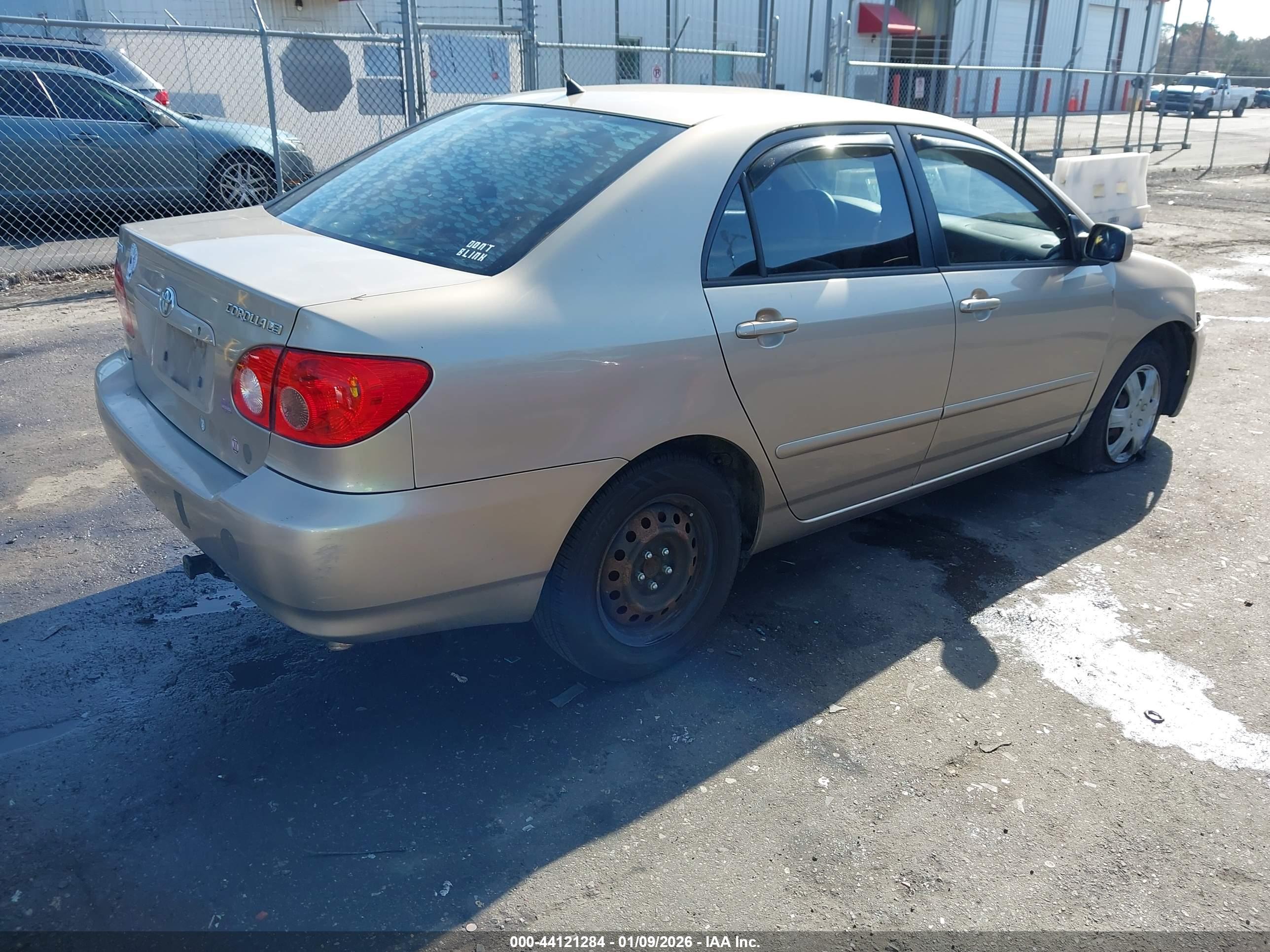 TOYOTA COROLLA image 4