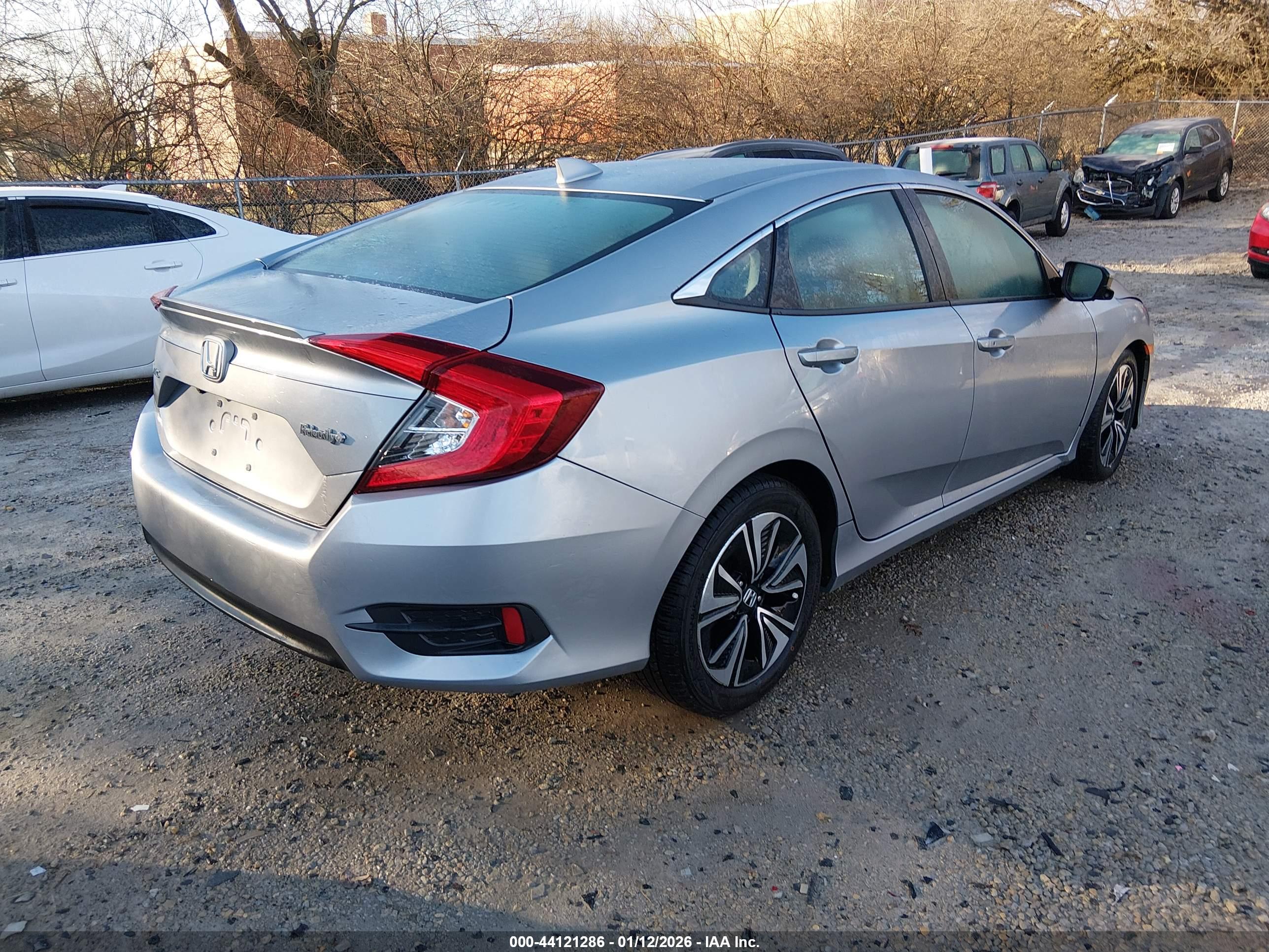HONDA CIVIC image 4