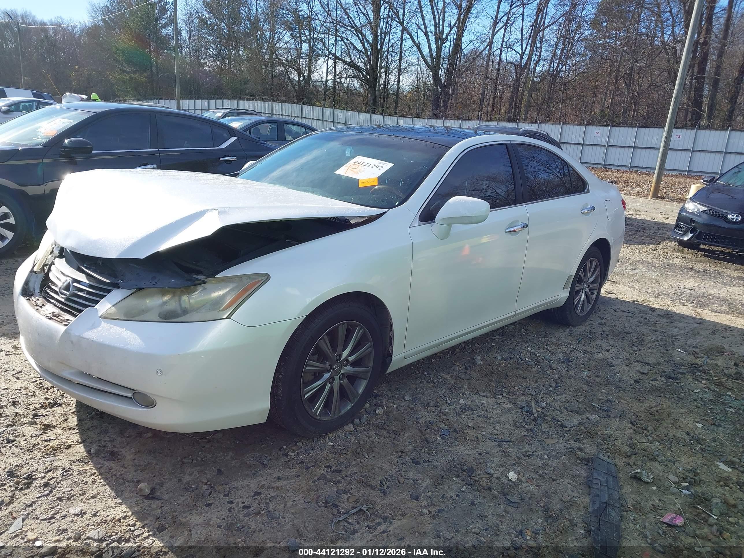 LEXUS ES image 2