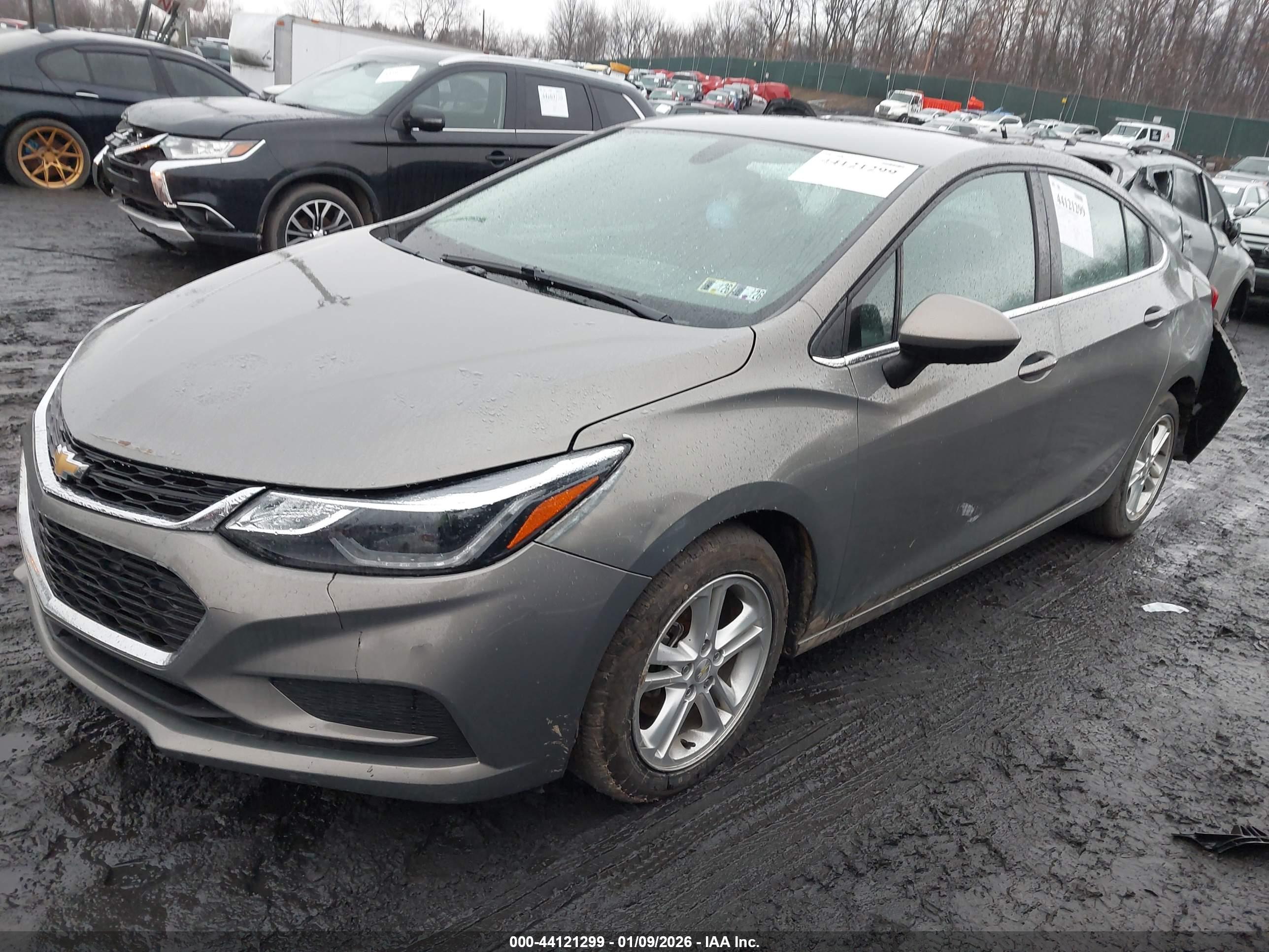 CHEVROLET CRUZE image 2
