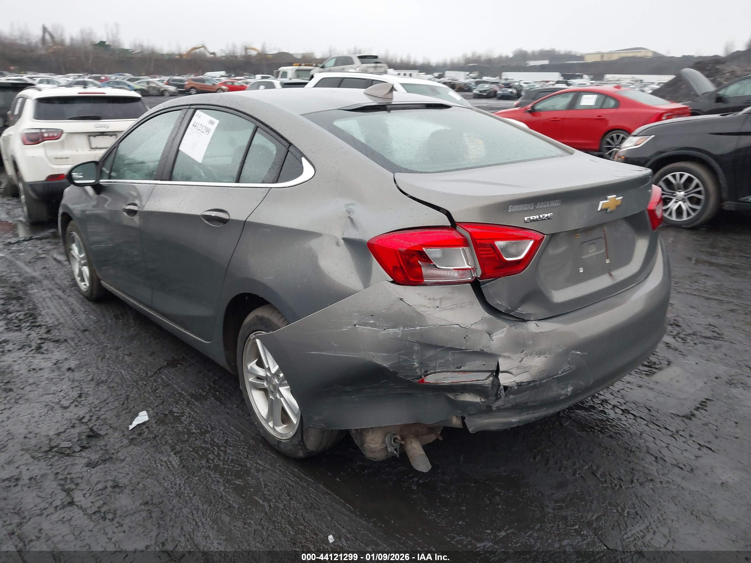 CHEVROLET CRUZE image 3