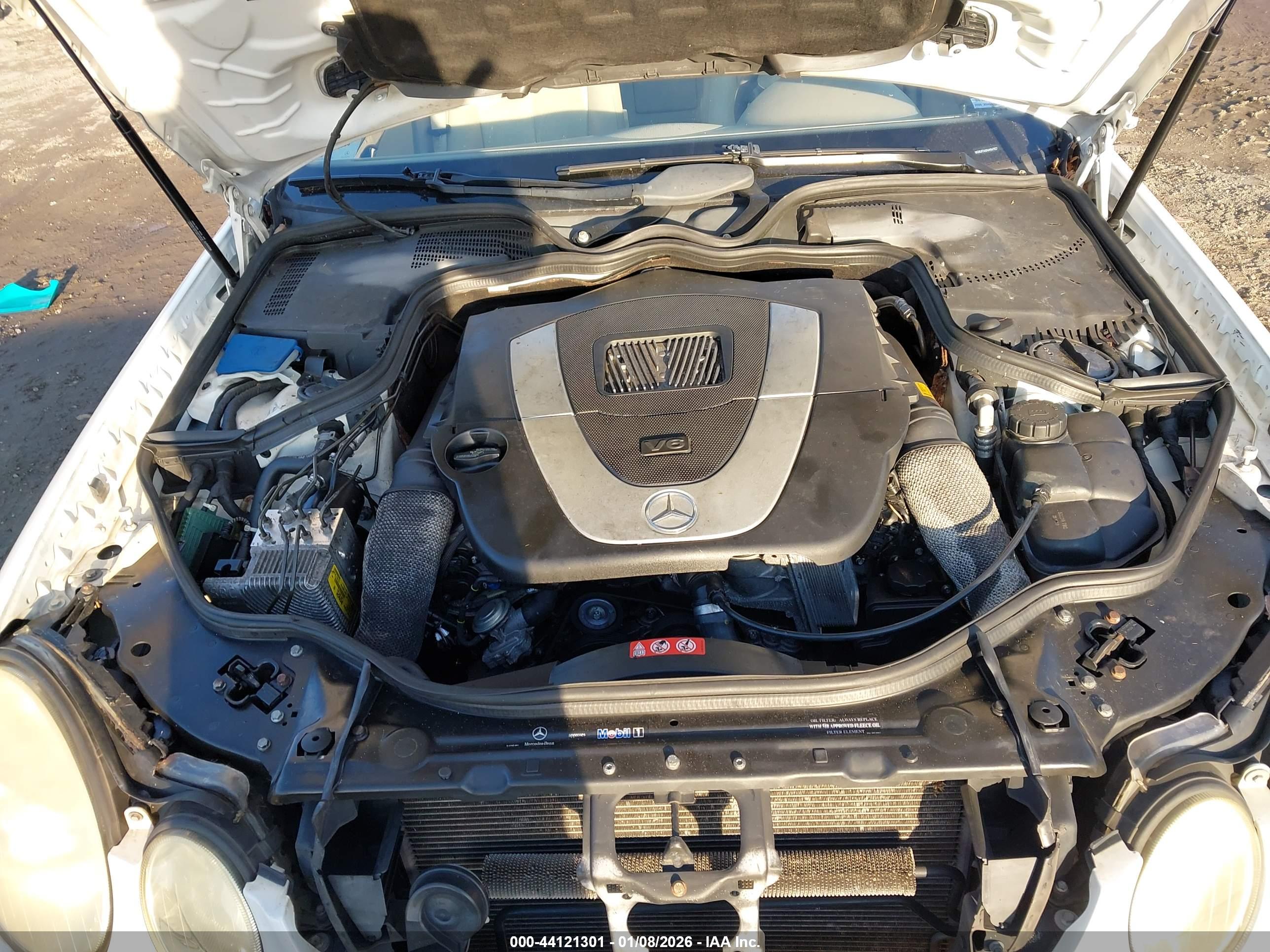 MERCEDES-BENZ E image 10