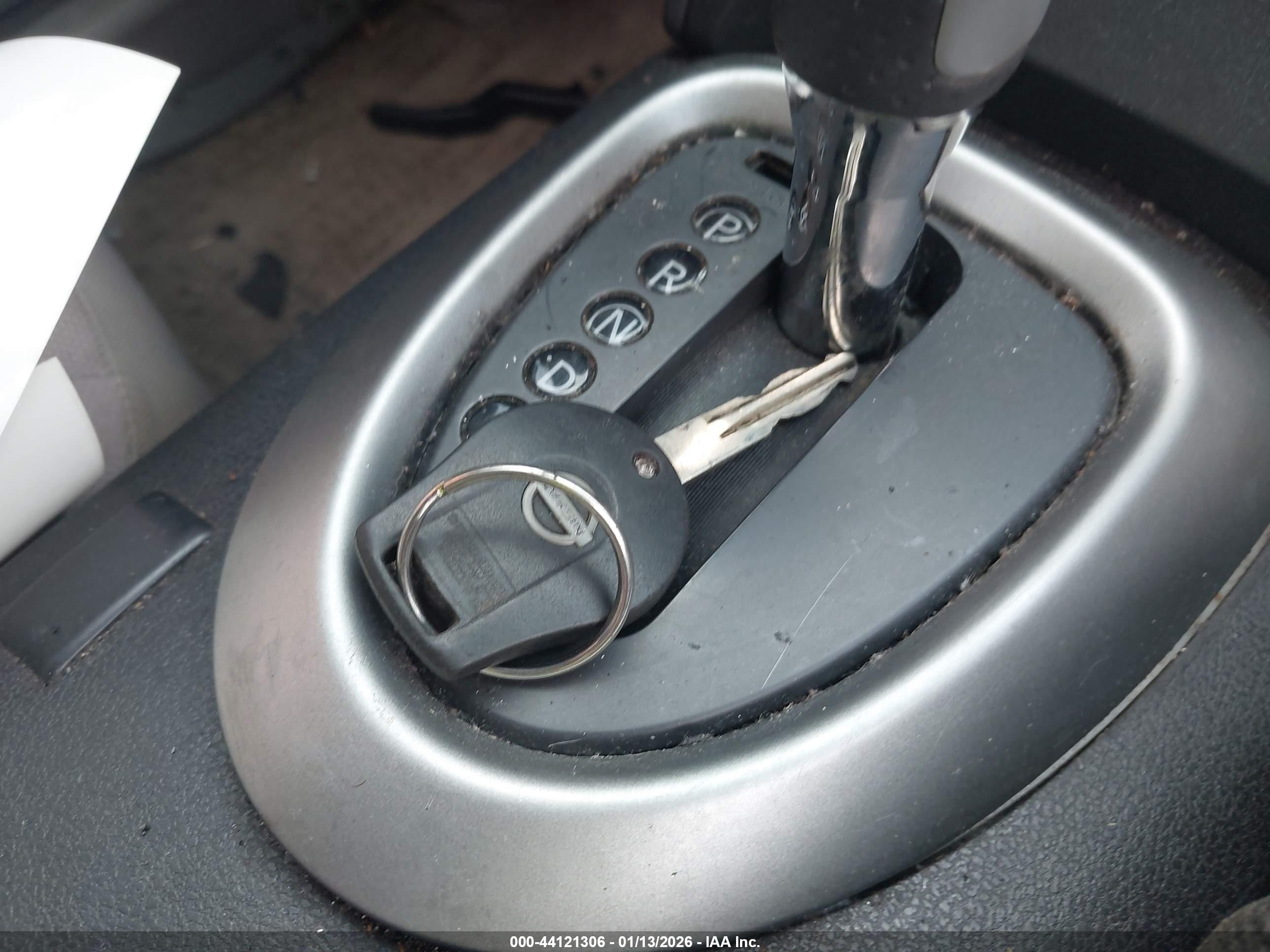 NISSAN ROGUE image 11