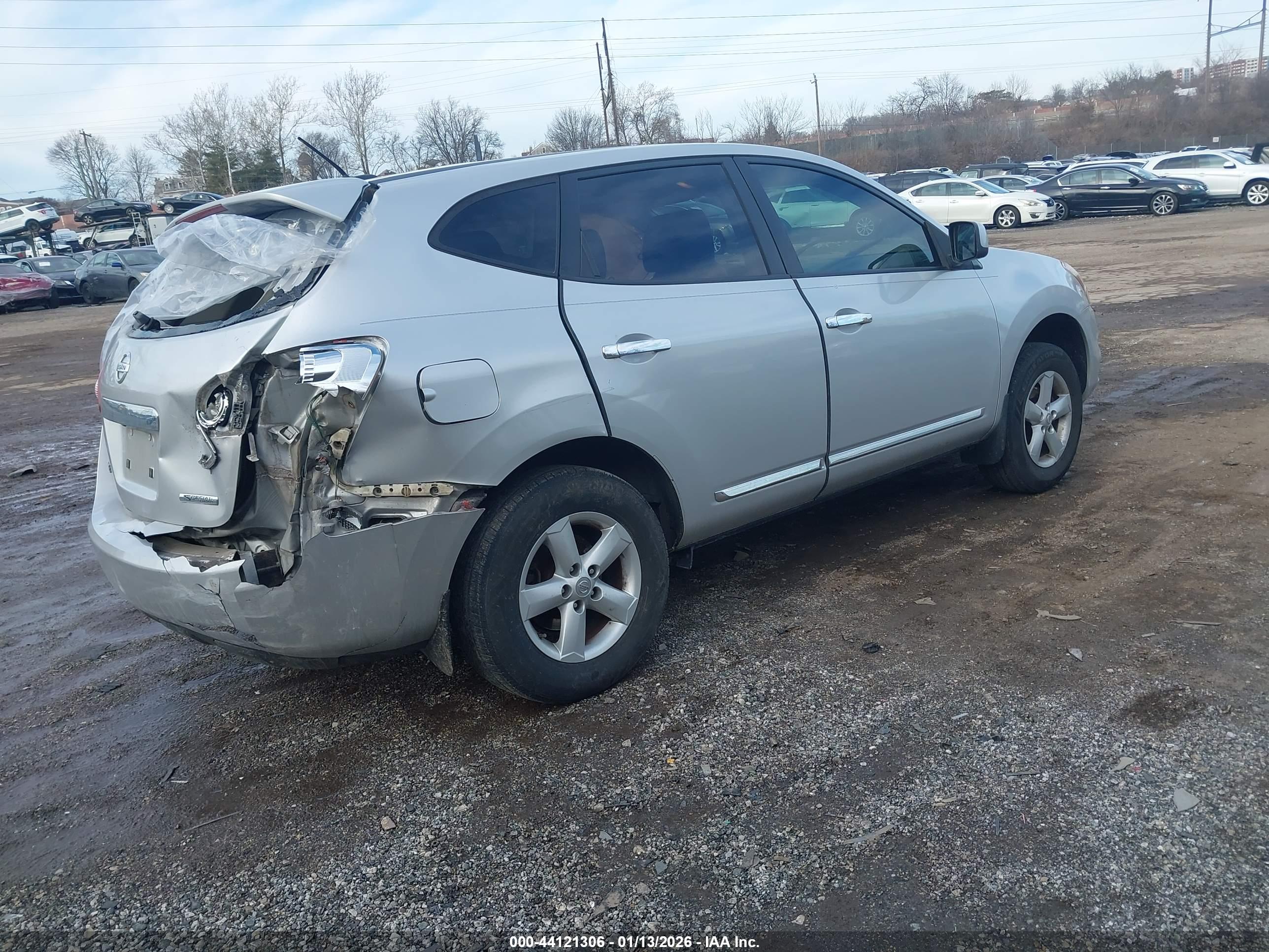 NISSAN ROGUE image 4
