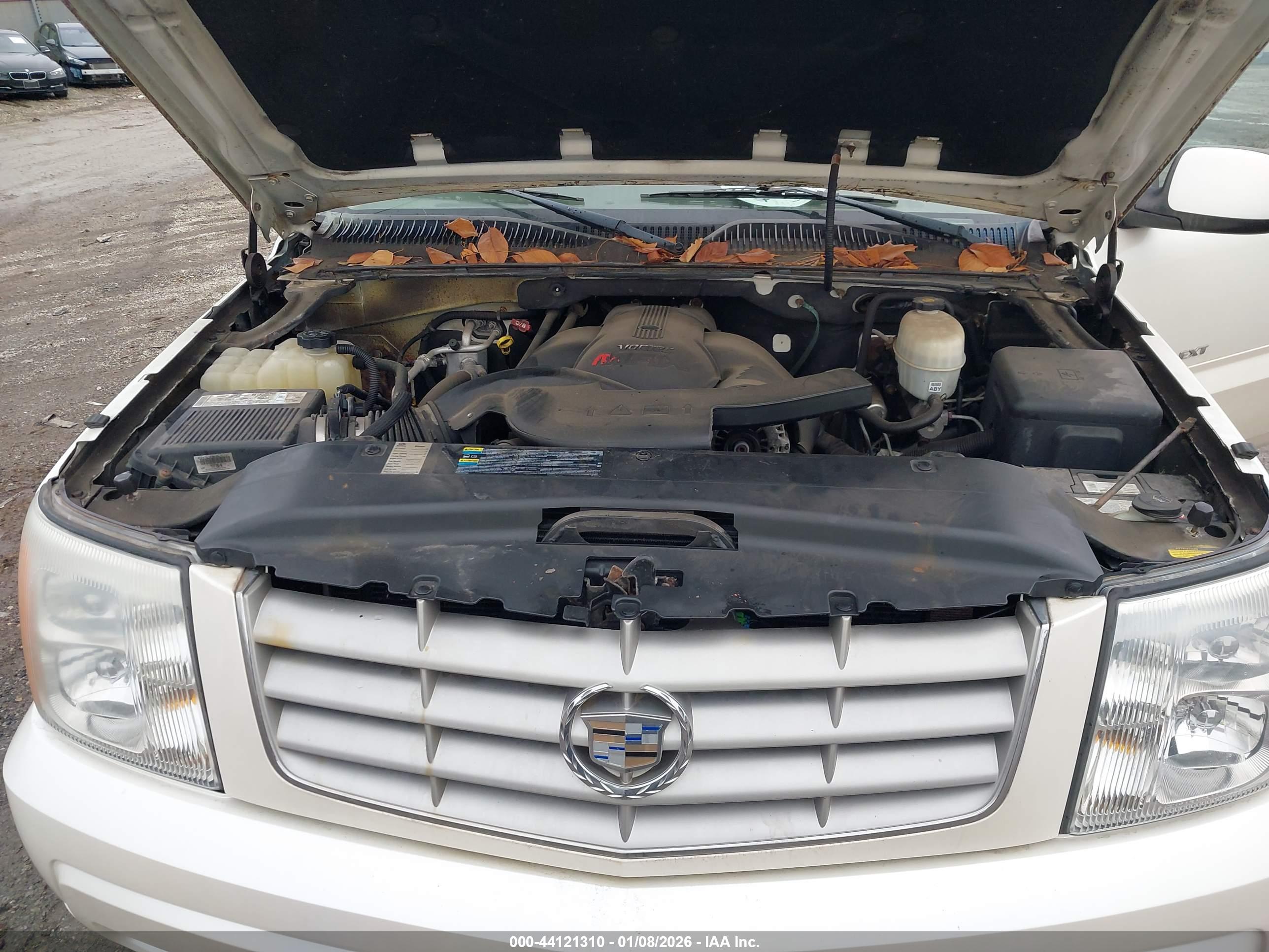 CADILLAC ESCALADE image 10