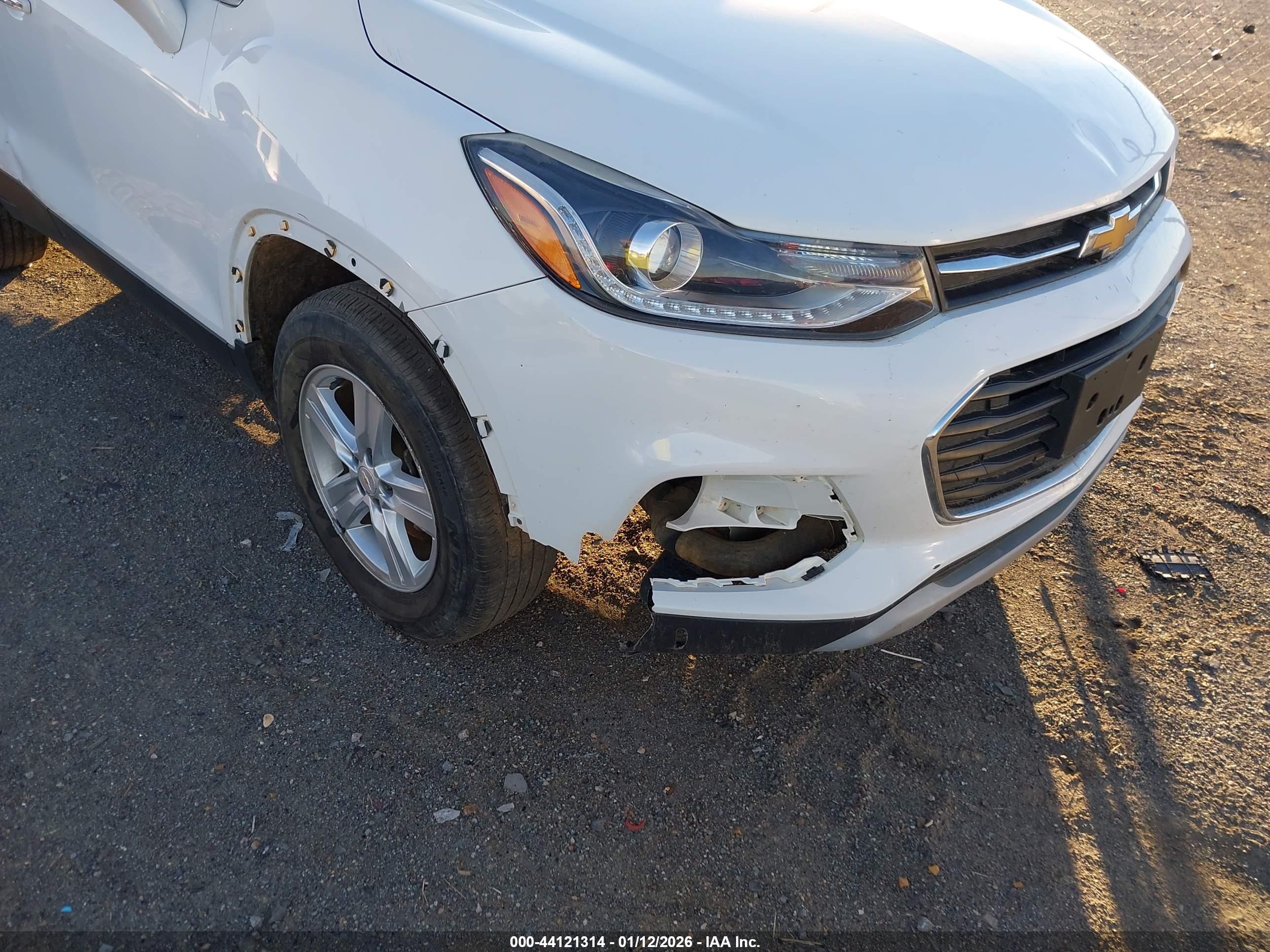 CHEVROLET TRAX image 6