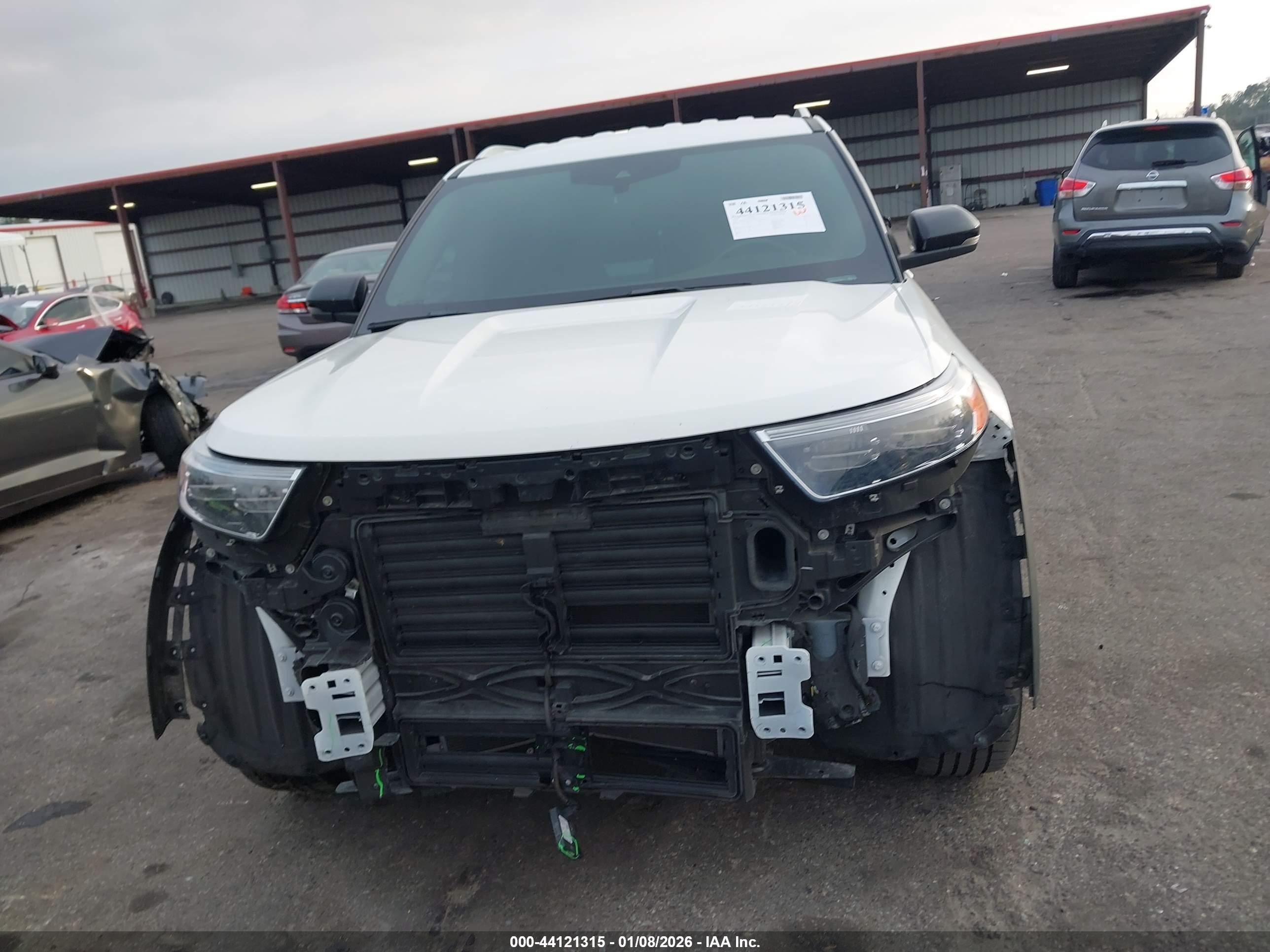 FORD EXPLORER image 6