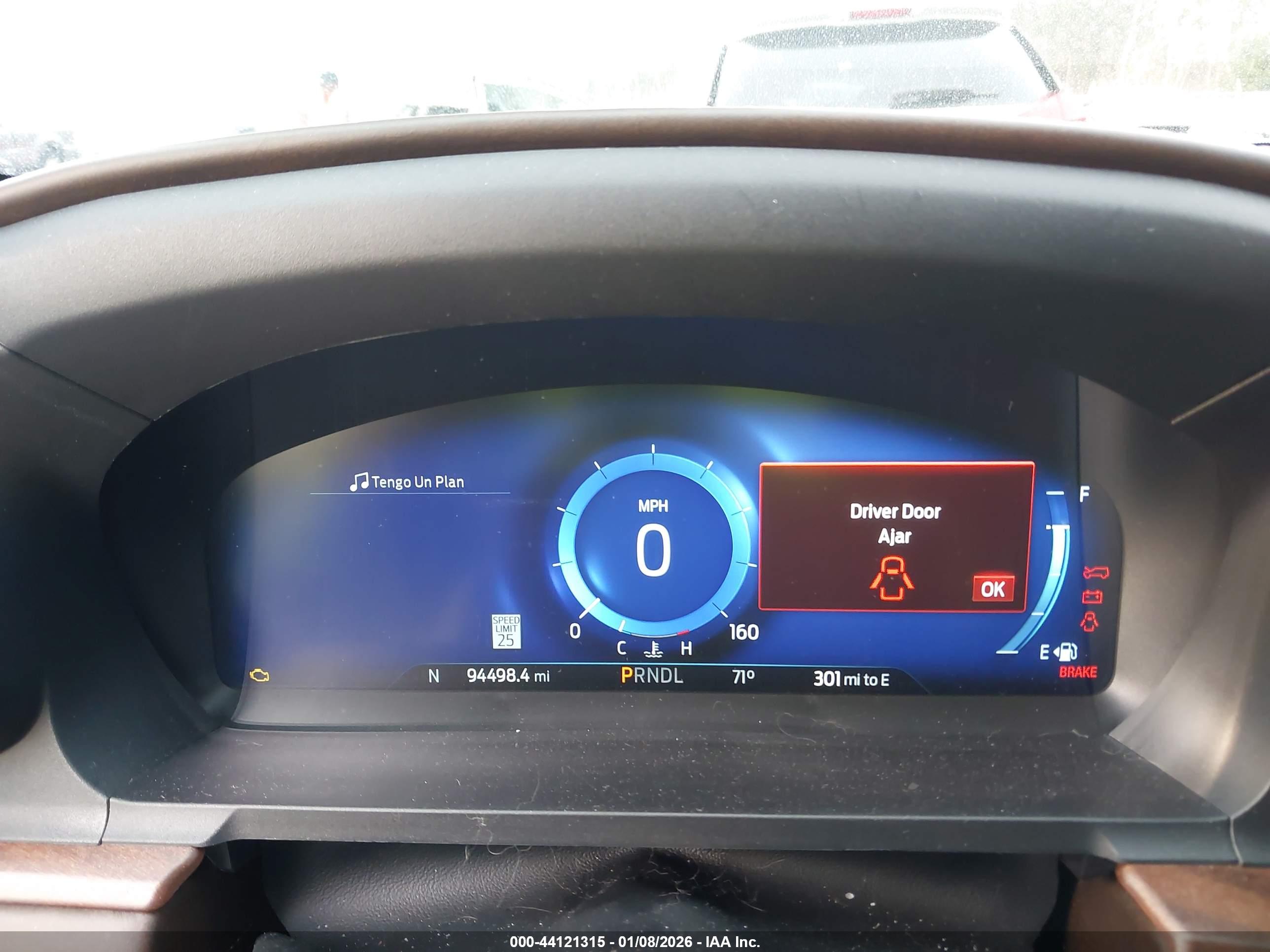 FORD EXPLORER image 7
